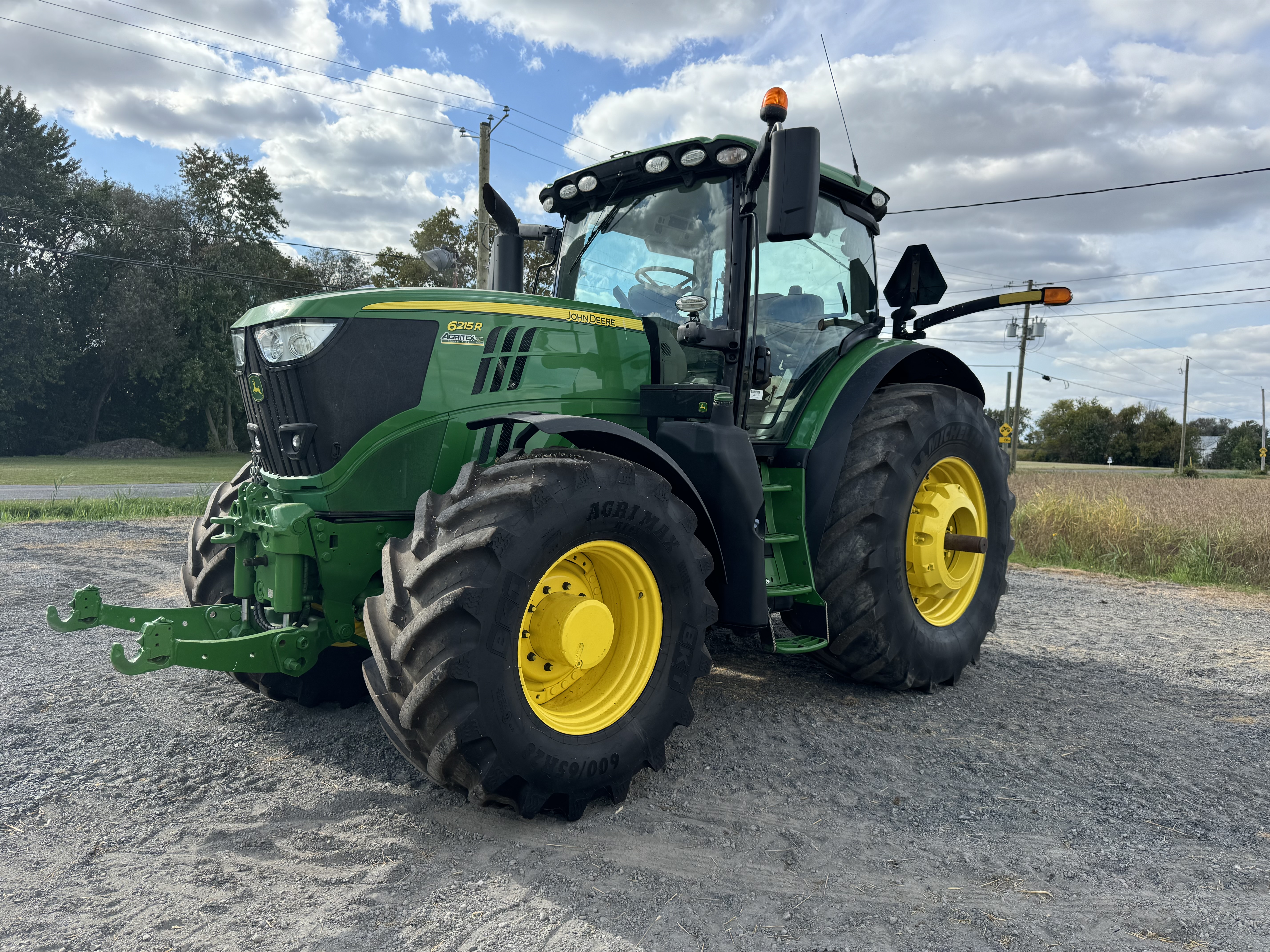 John Deere 6215R FRT HITCH PTO