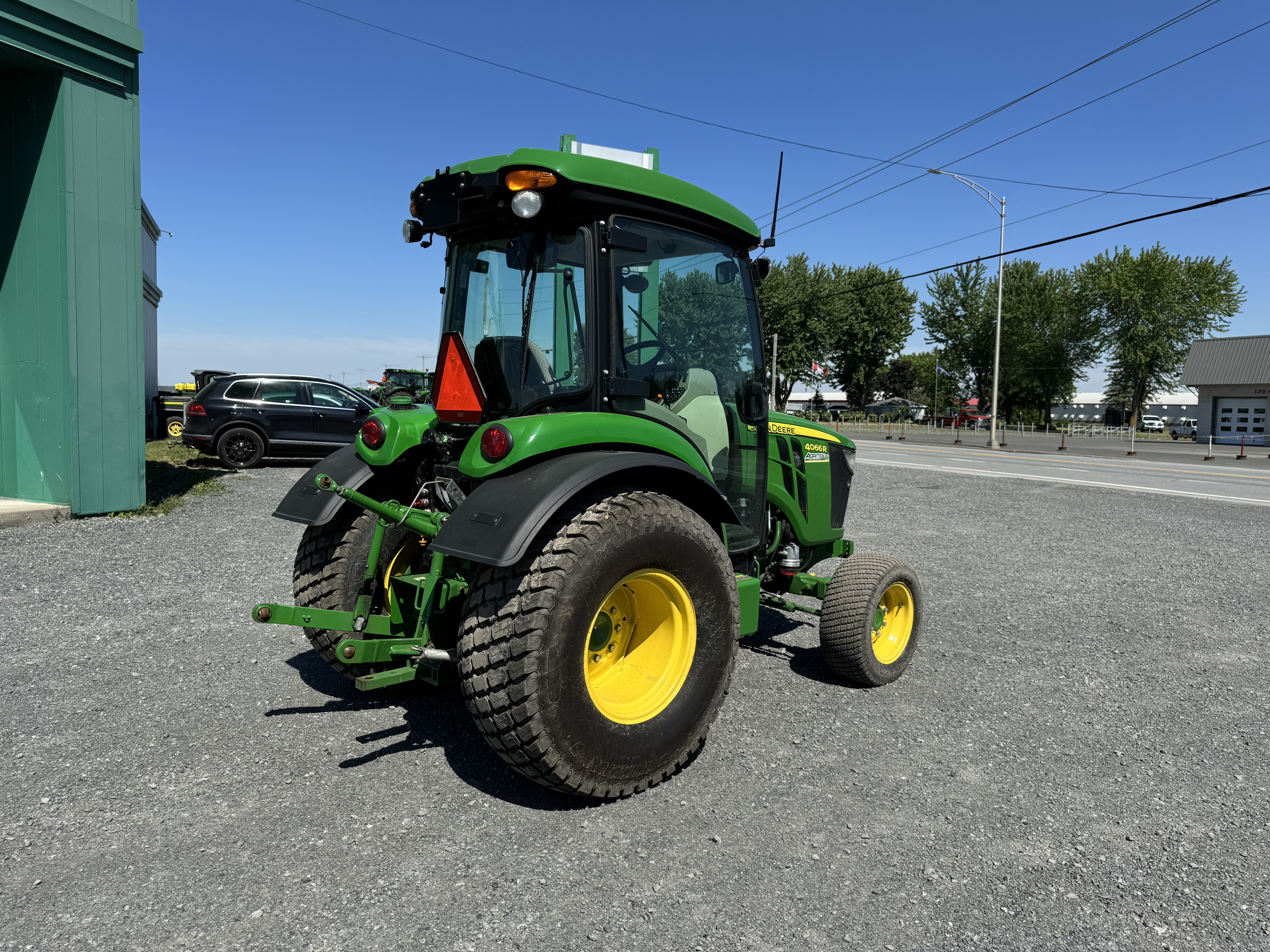 John Deere 4066R TURF 