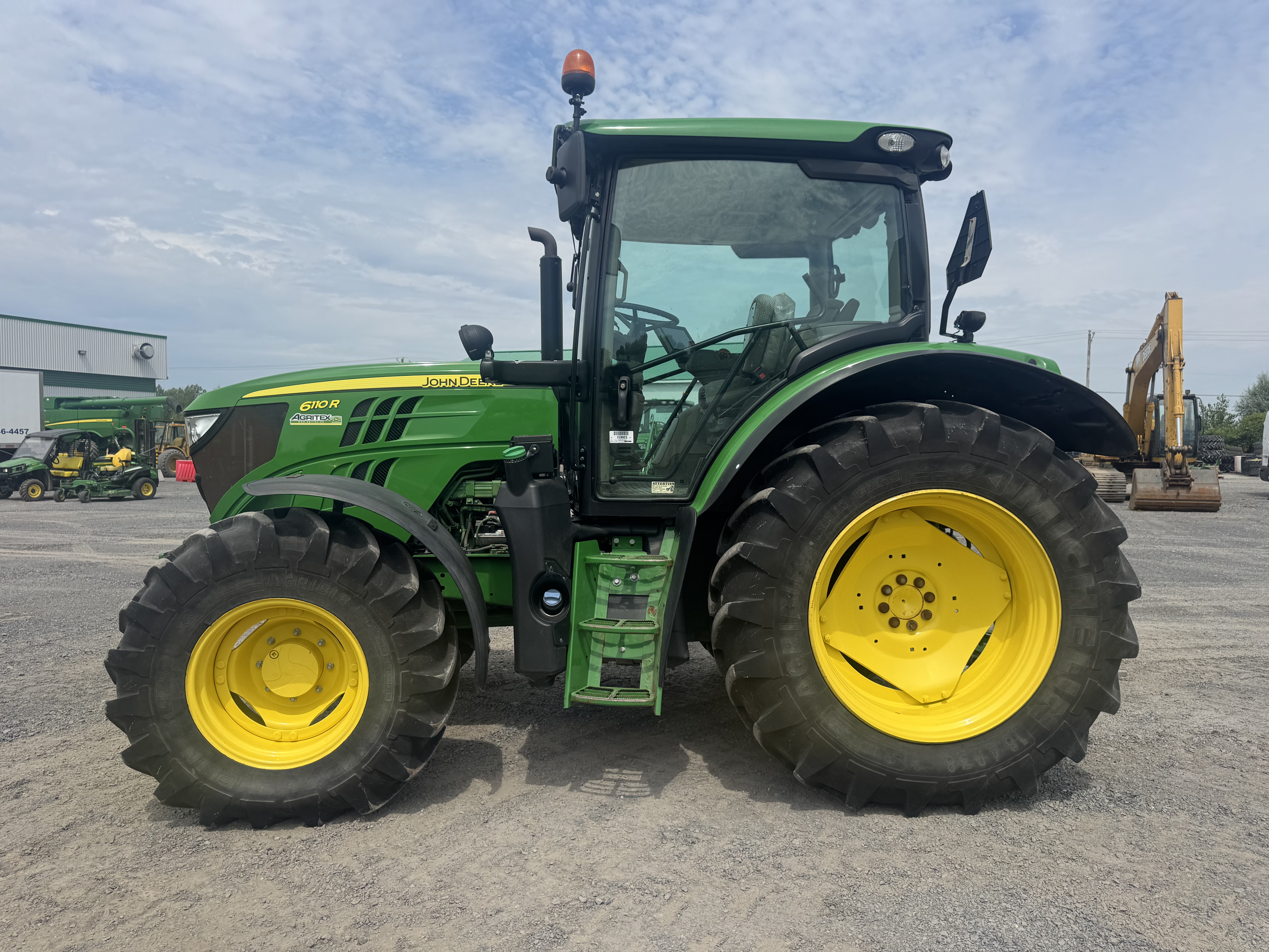 John Deere 6110R
