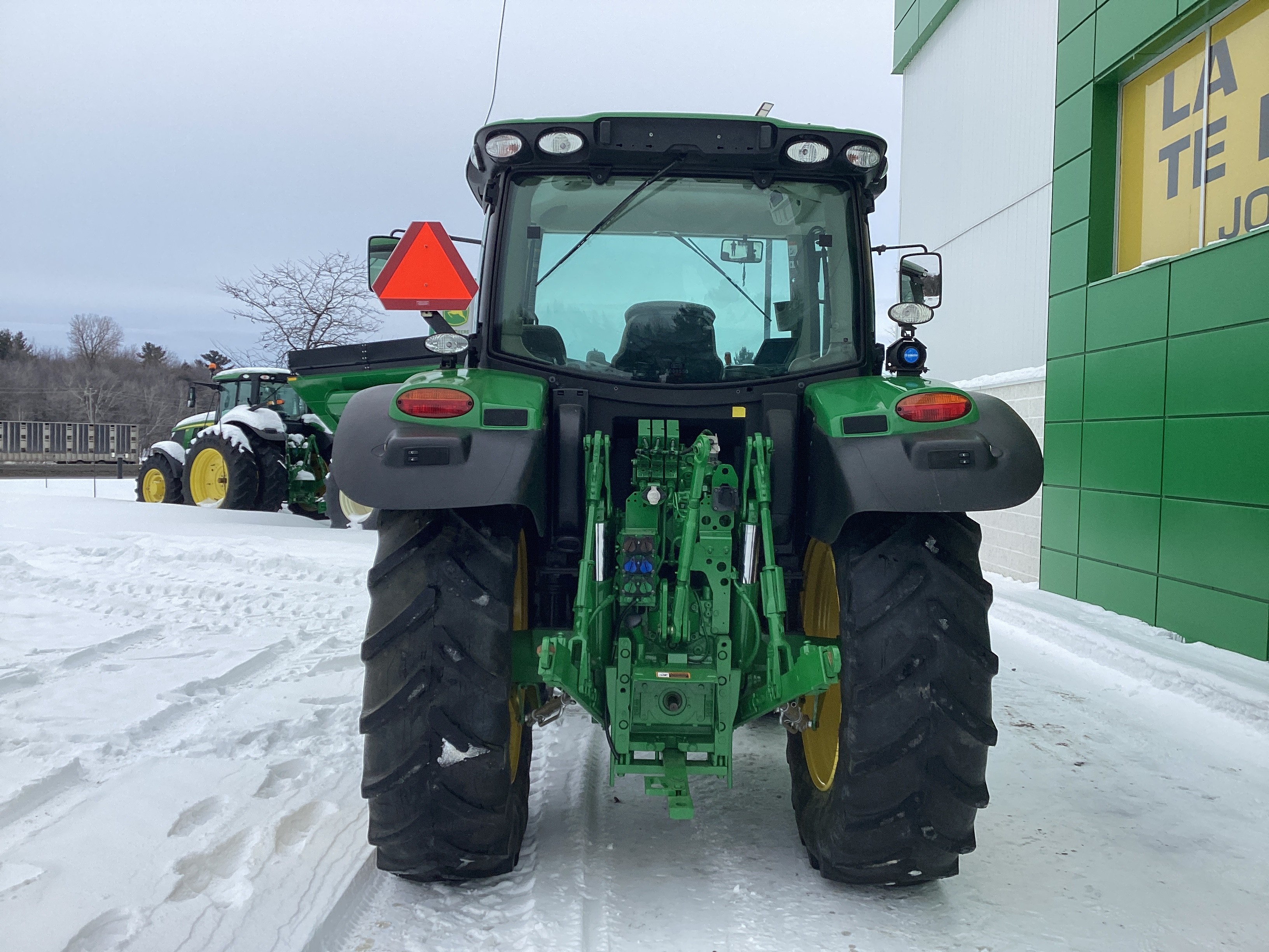 John Deere 6120R