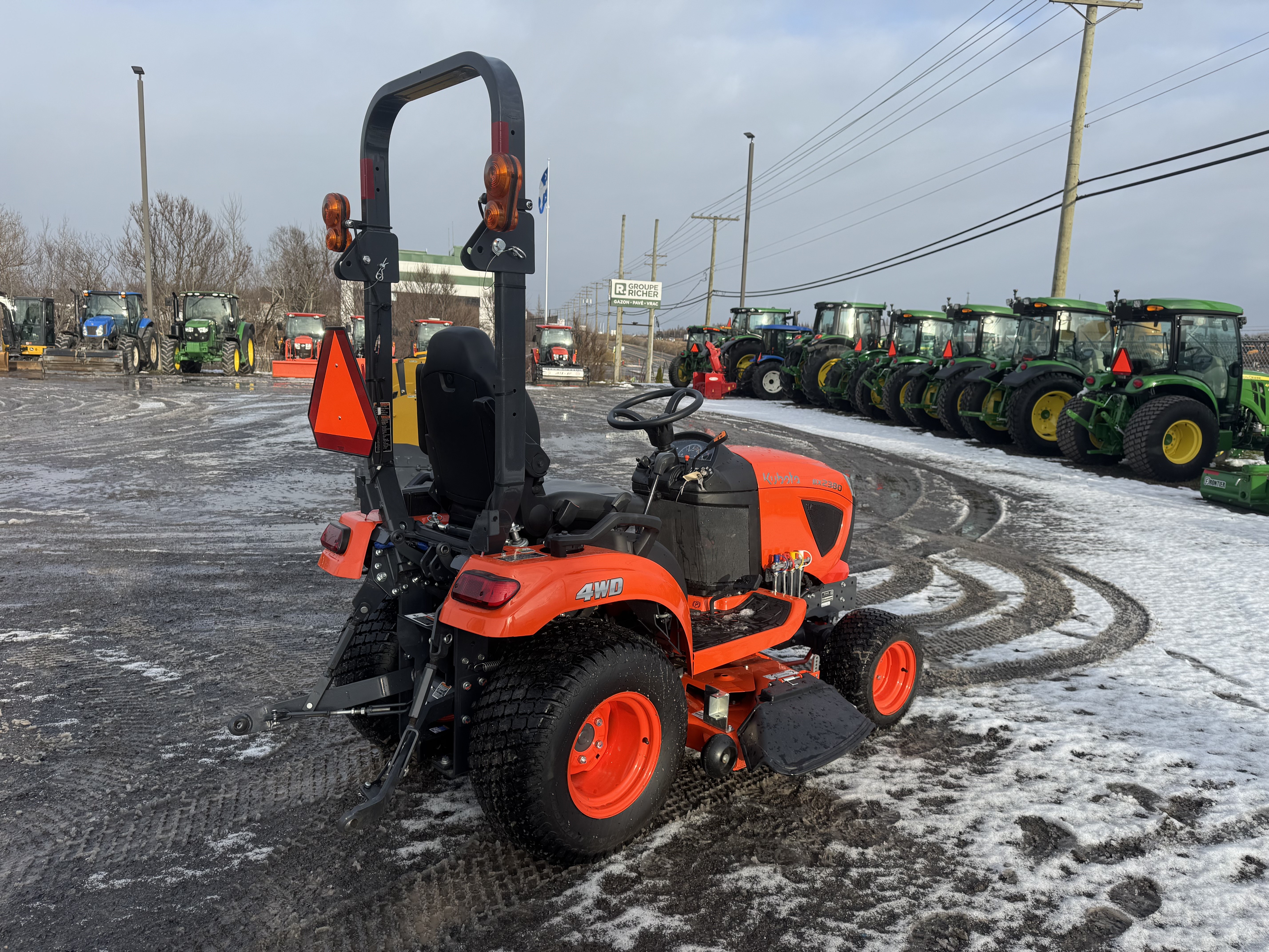 Kubota BX2380