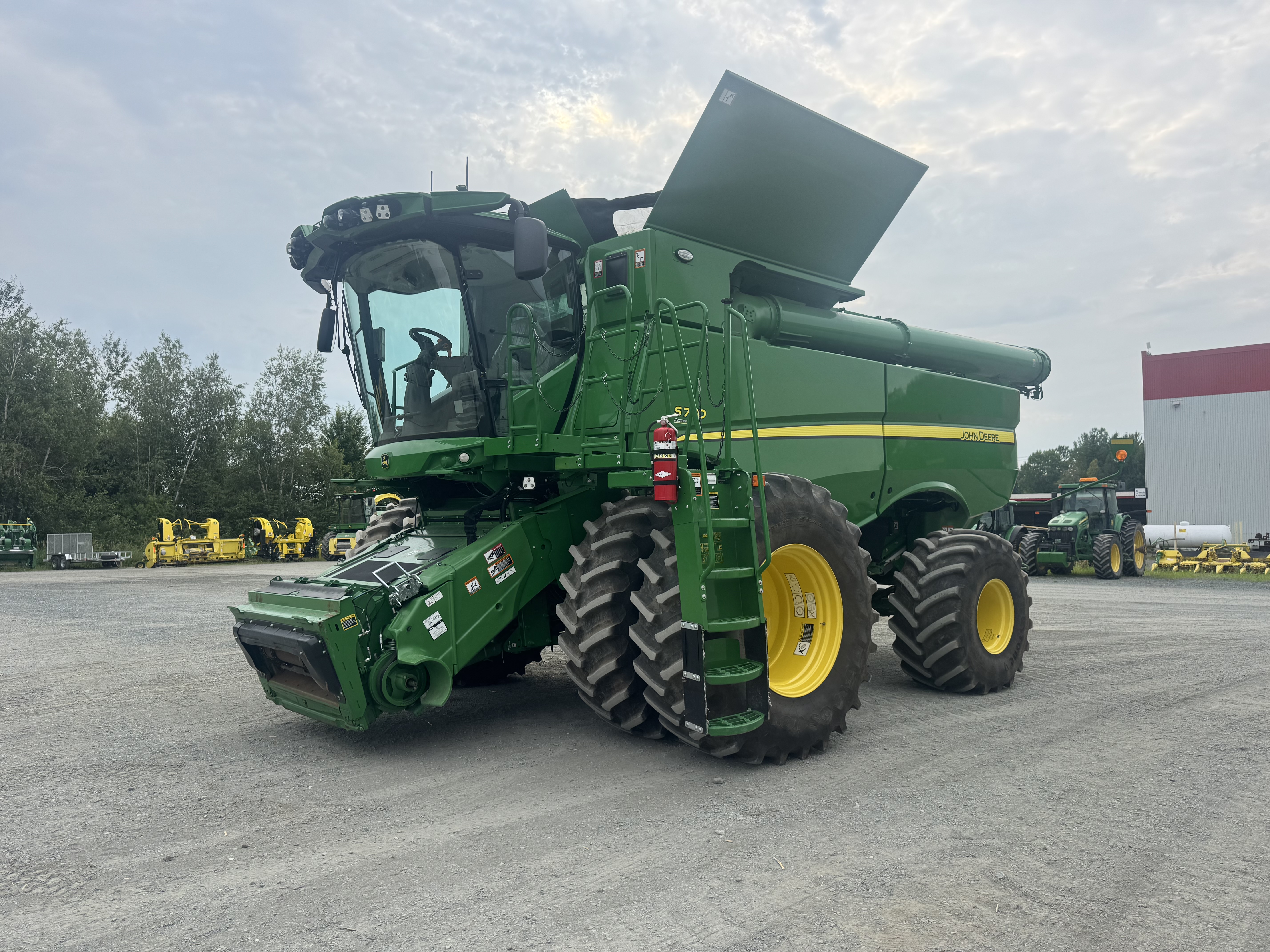 John Deere S770