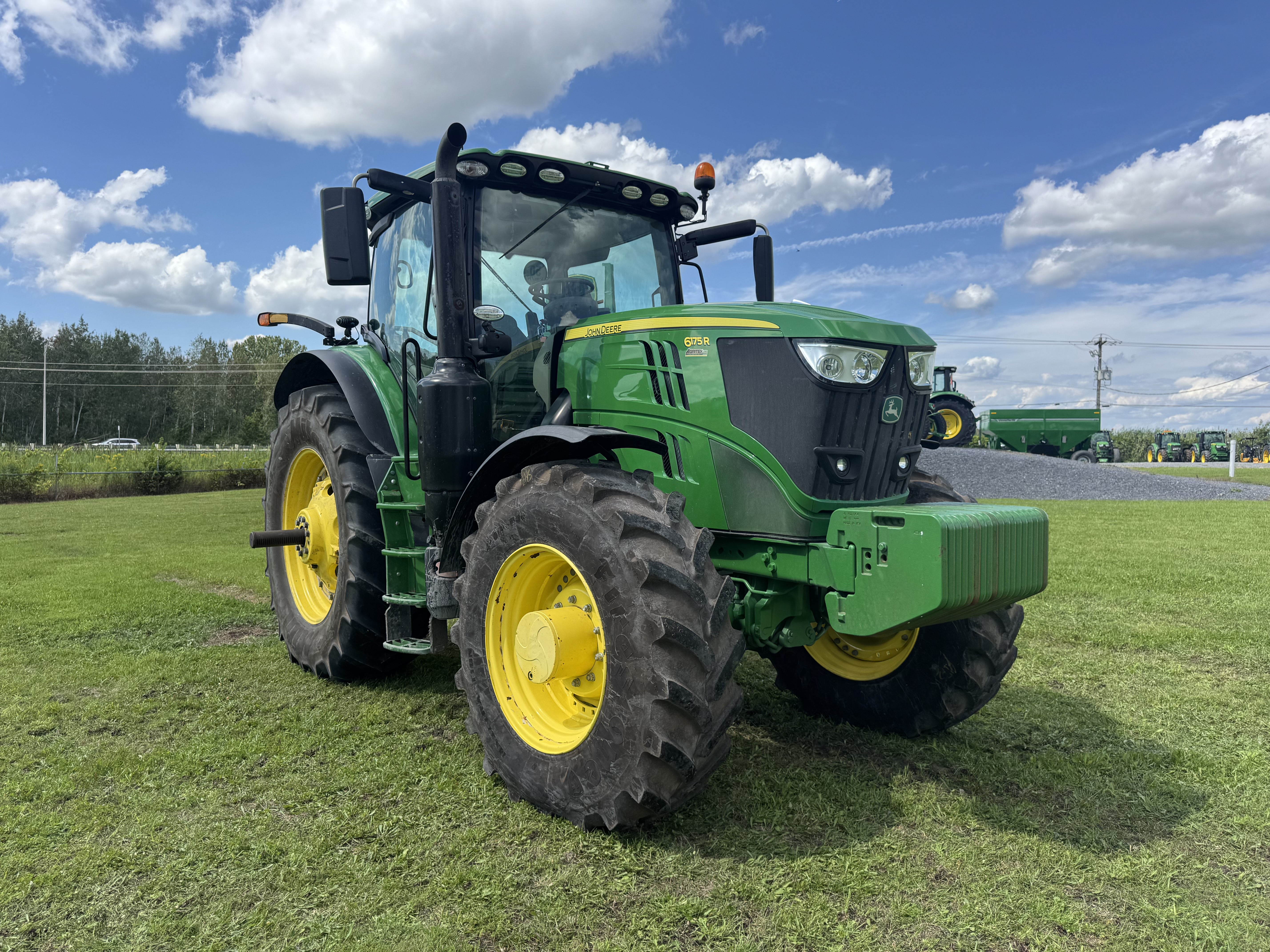 John Deere 6175R