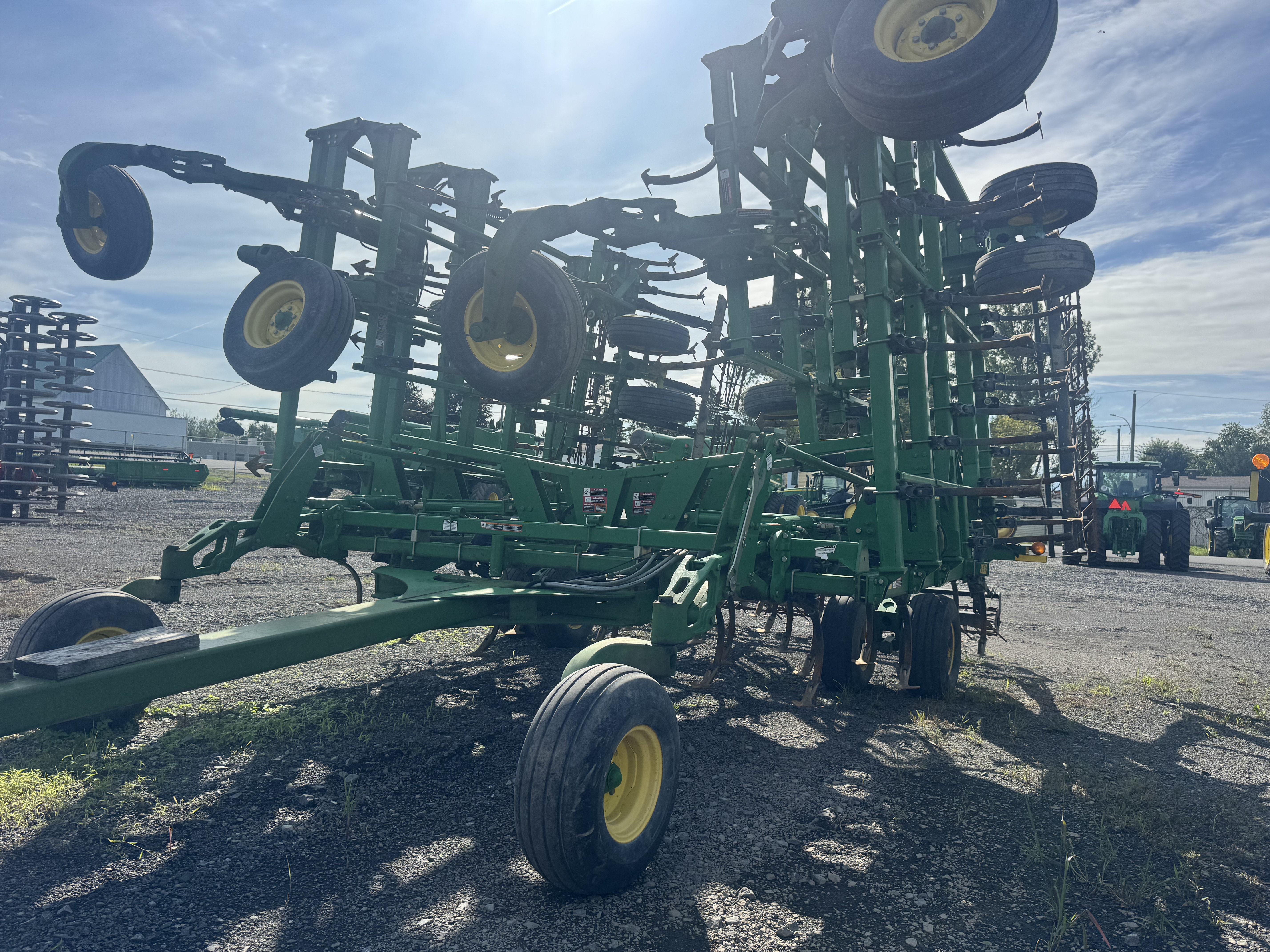 John Deere 2210