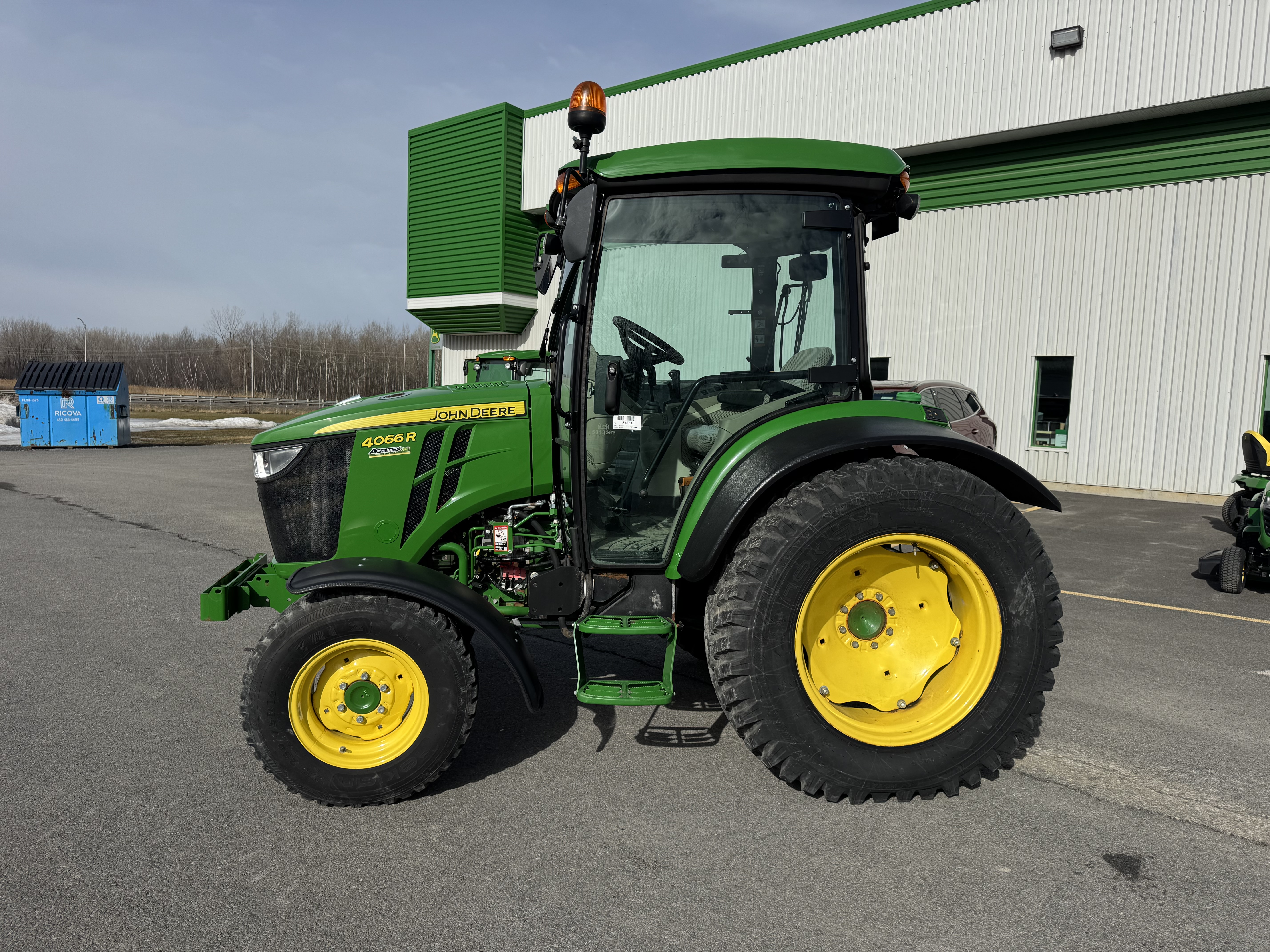 John Deere 4066R
