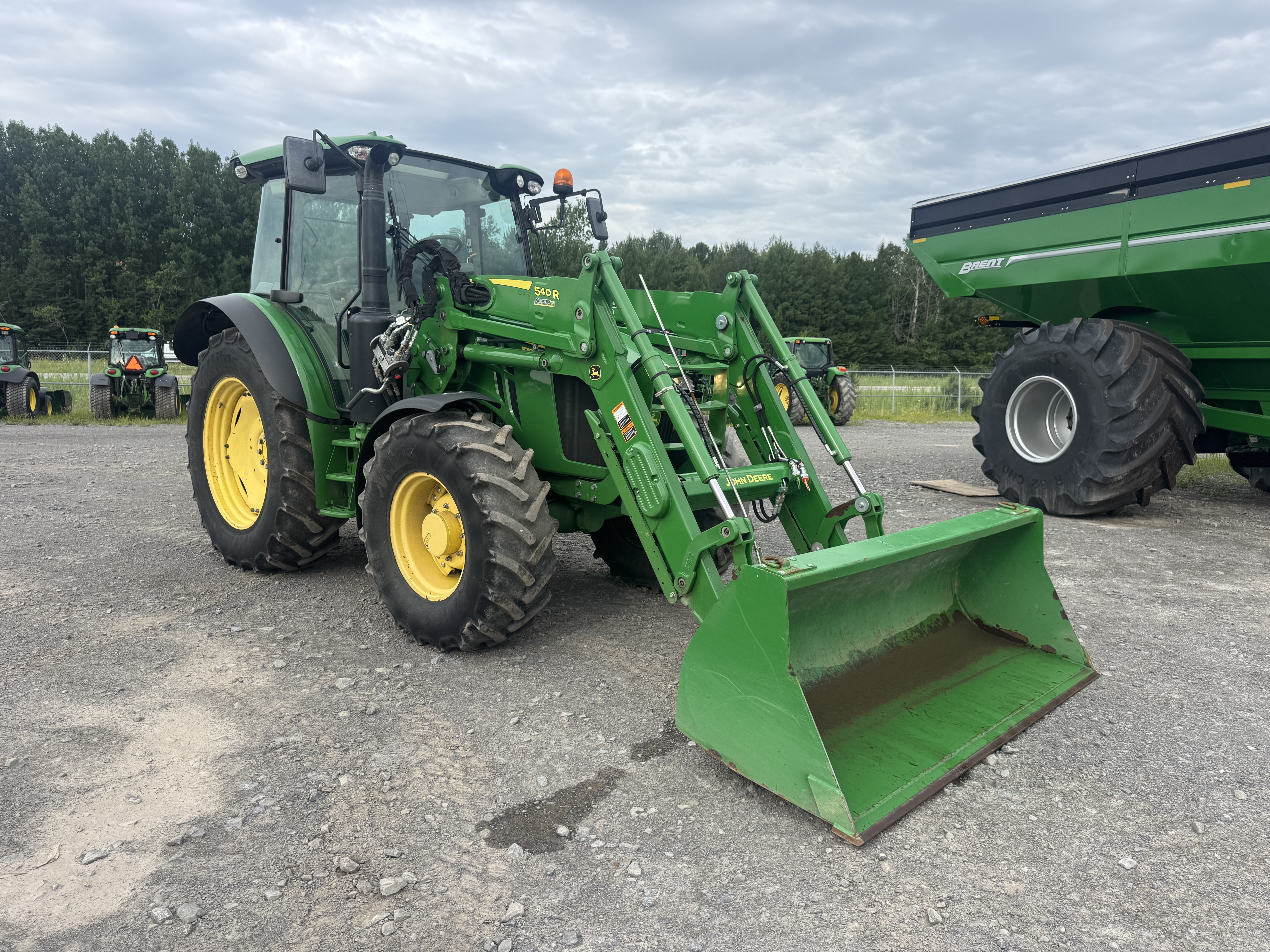 John Deere 5115R