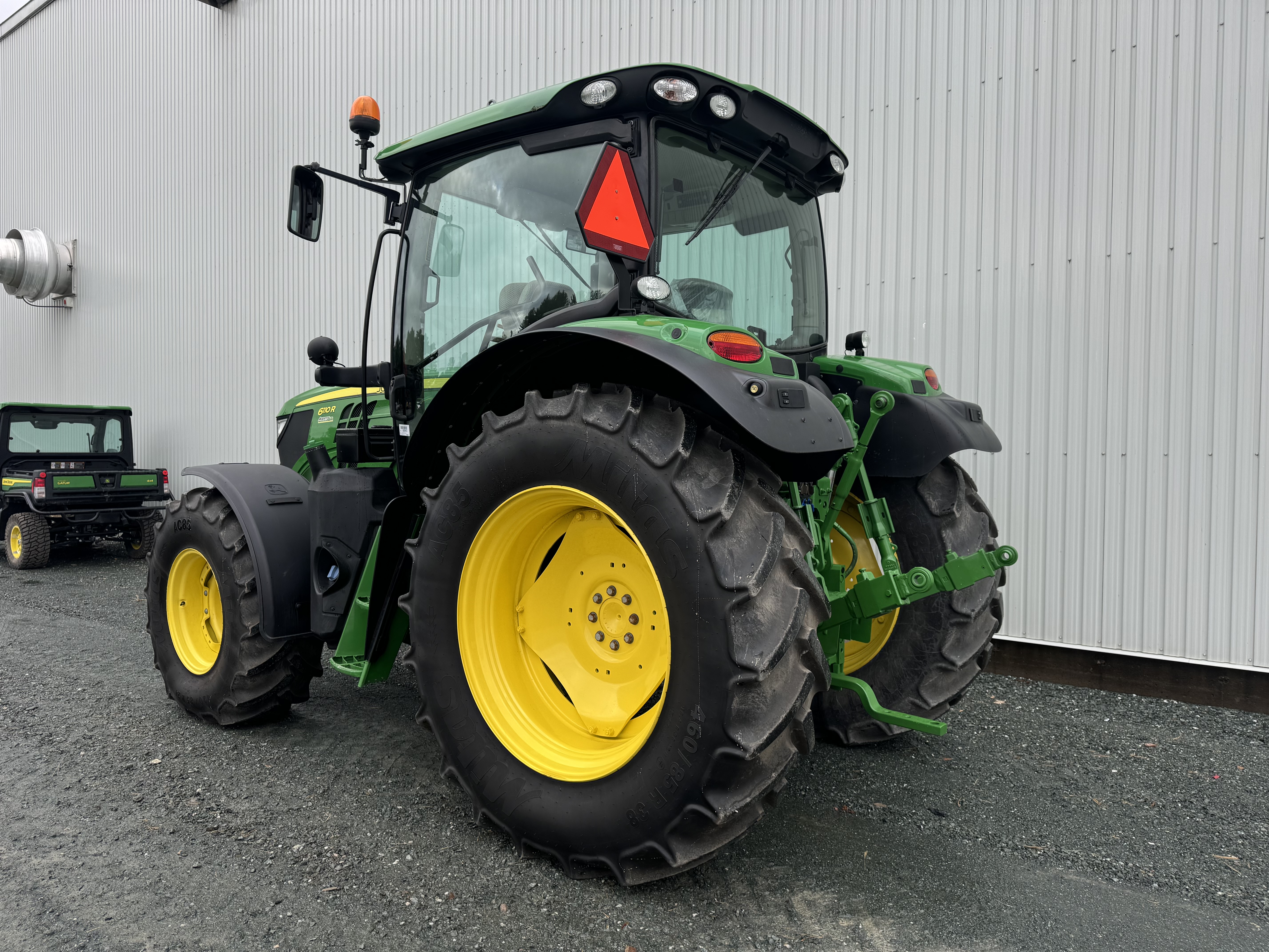 John Deere 6110R