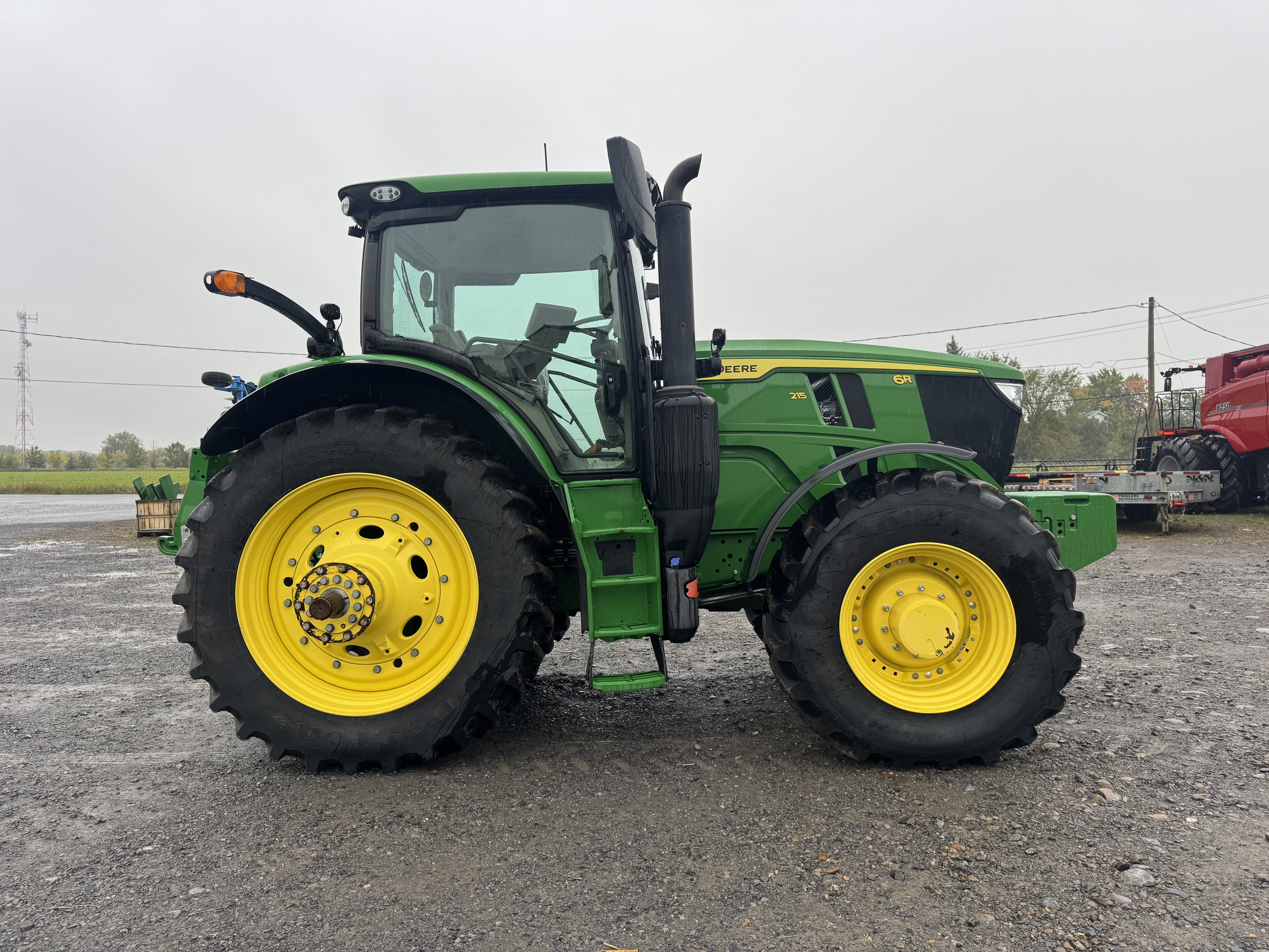 John Deere 6R 215  