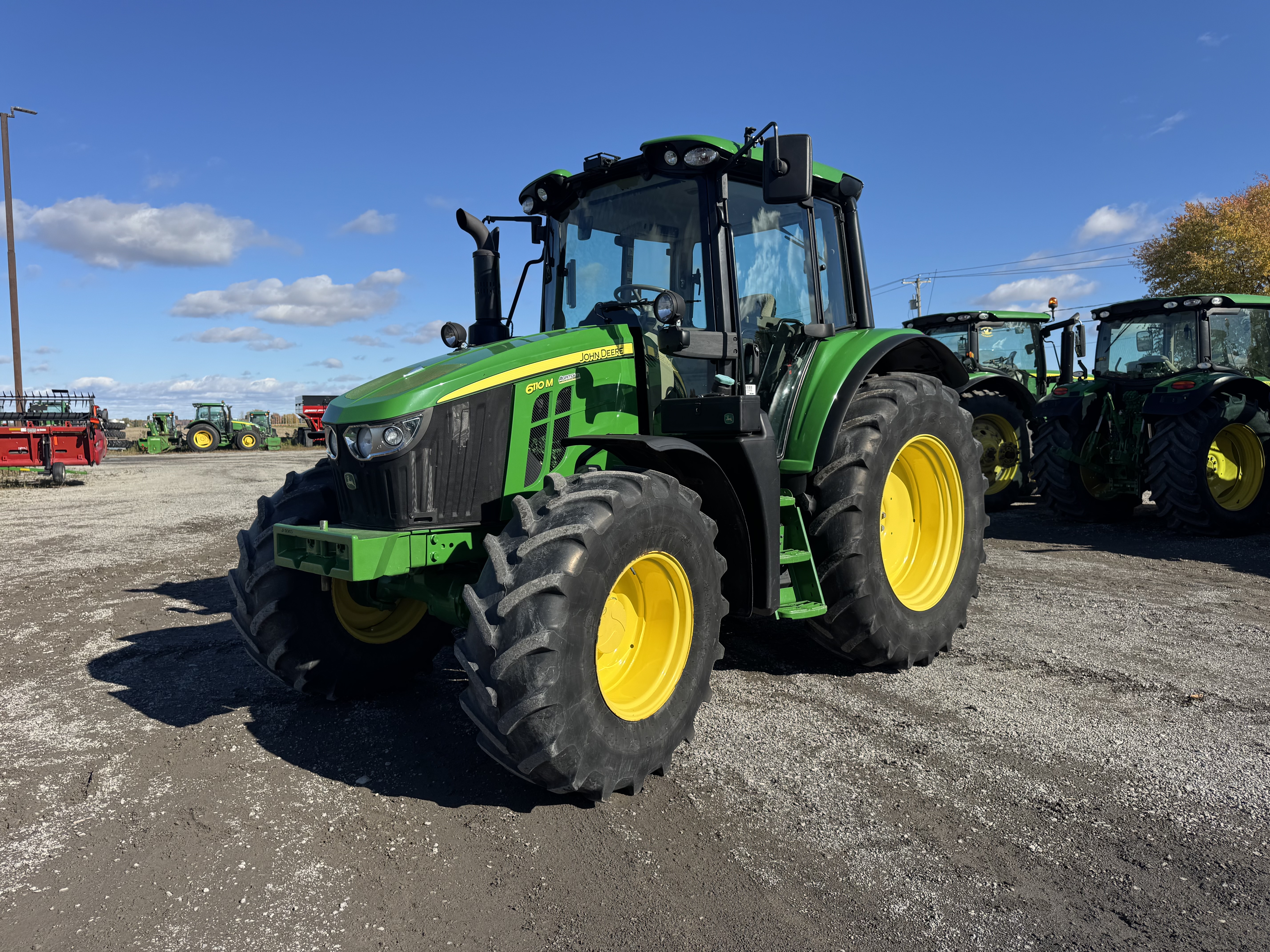 John Deere 6110M