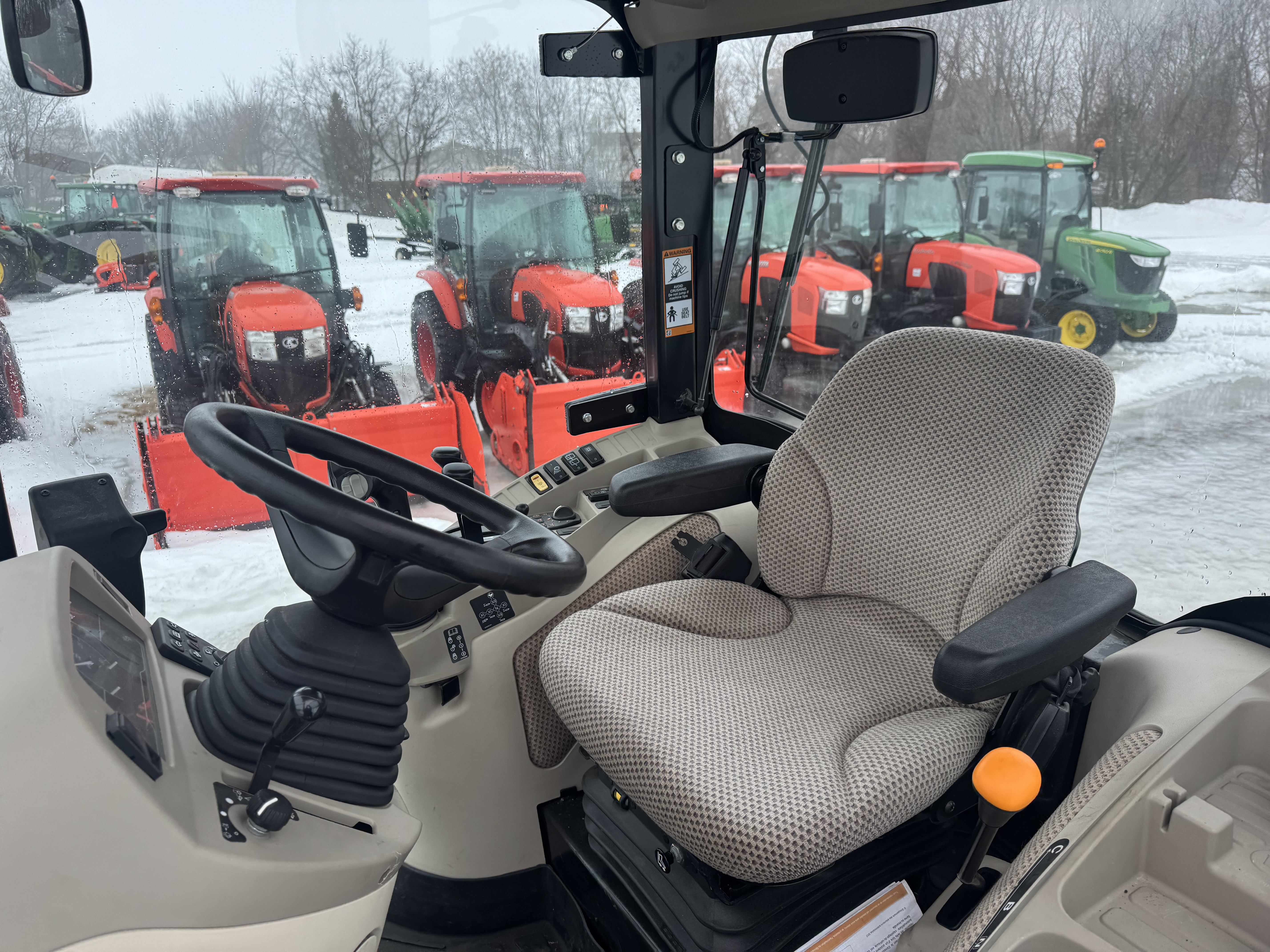 John Deere 4052R NOKIAN  
