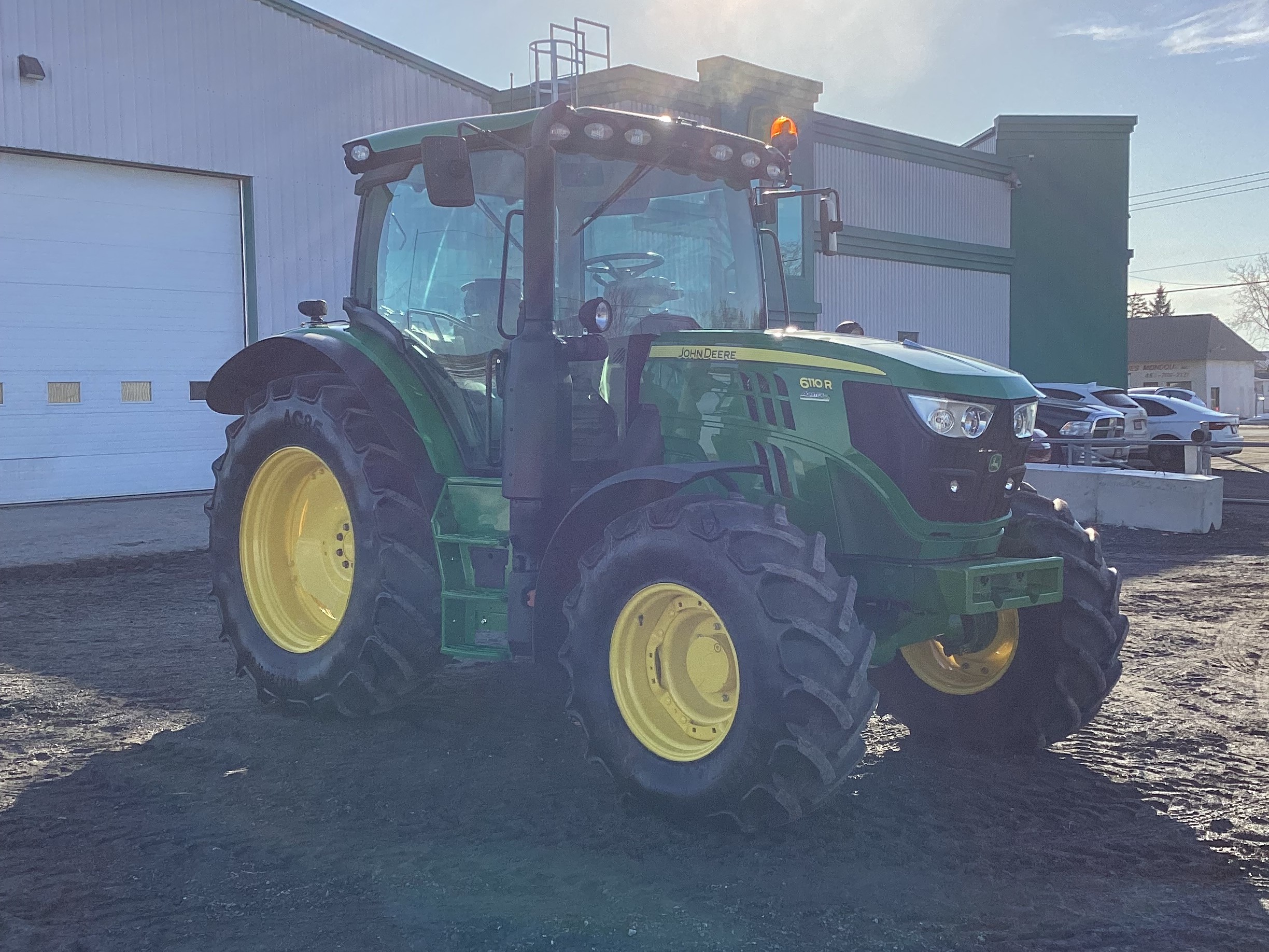 John Deere 6110R