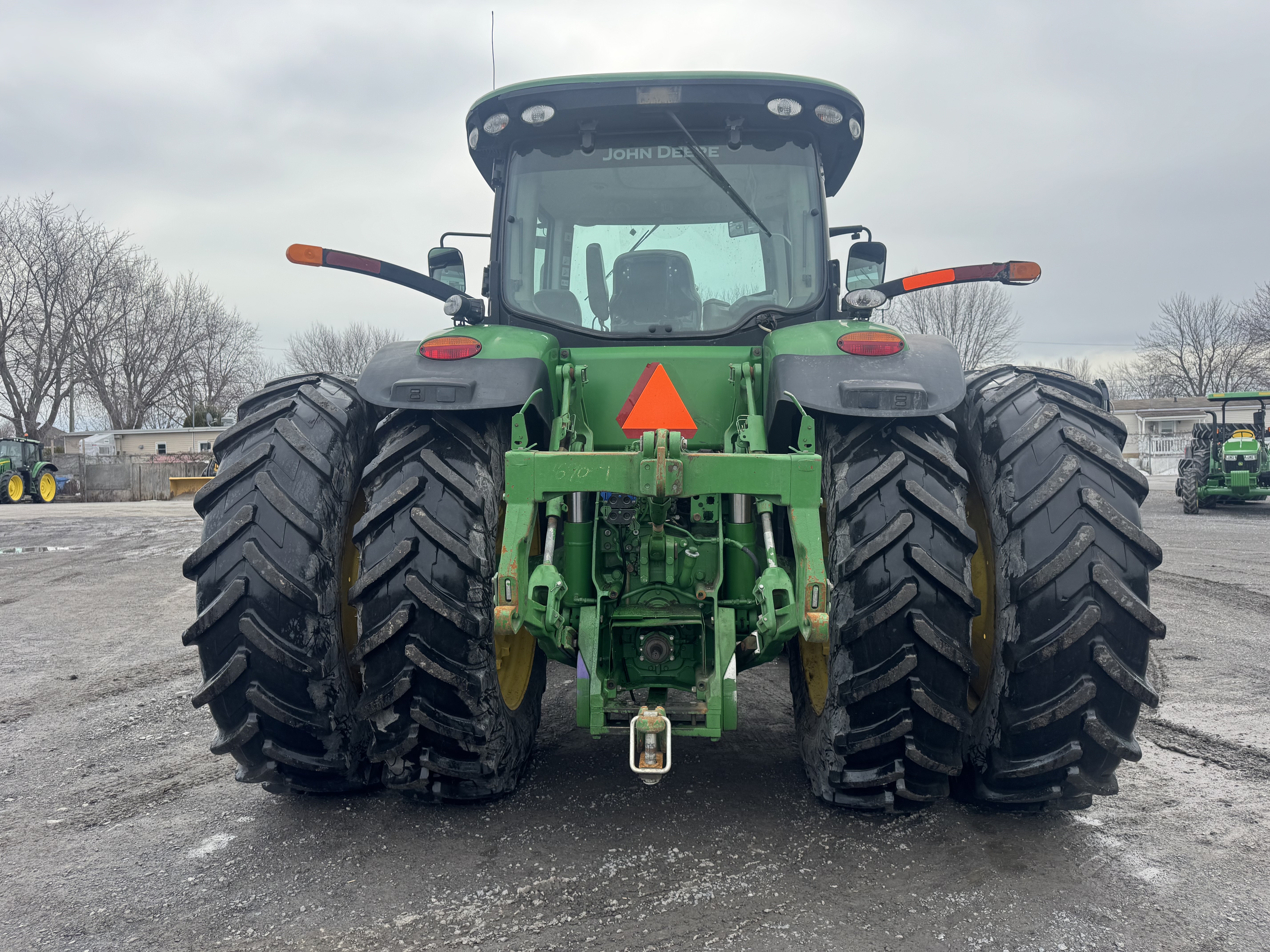 John Deere 8245R