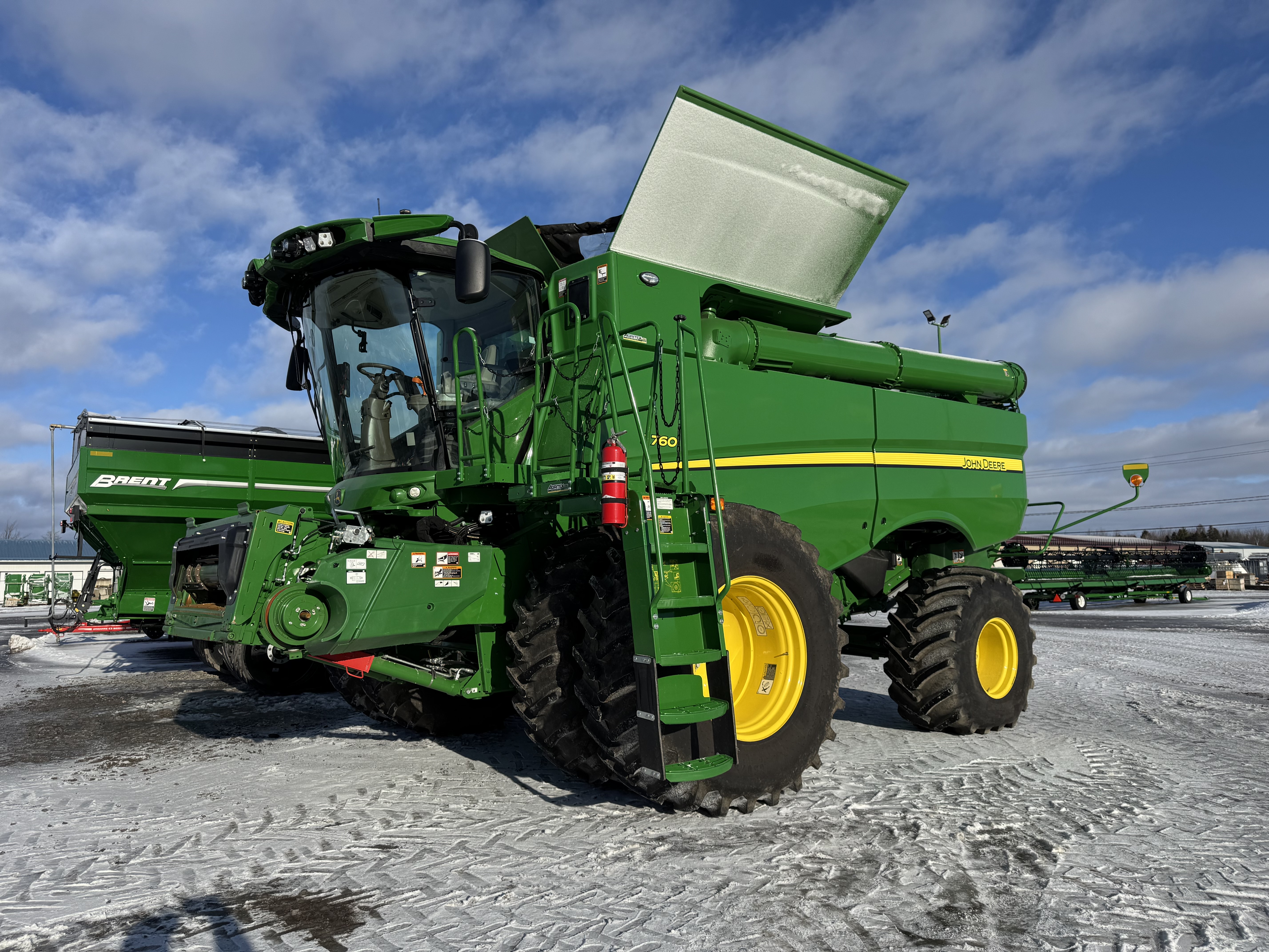 John Deere S760