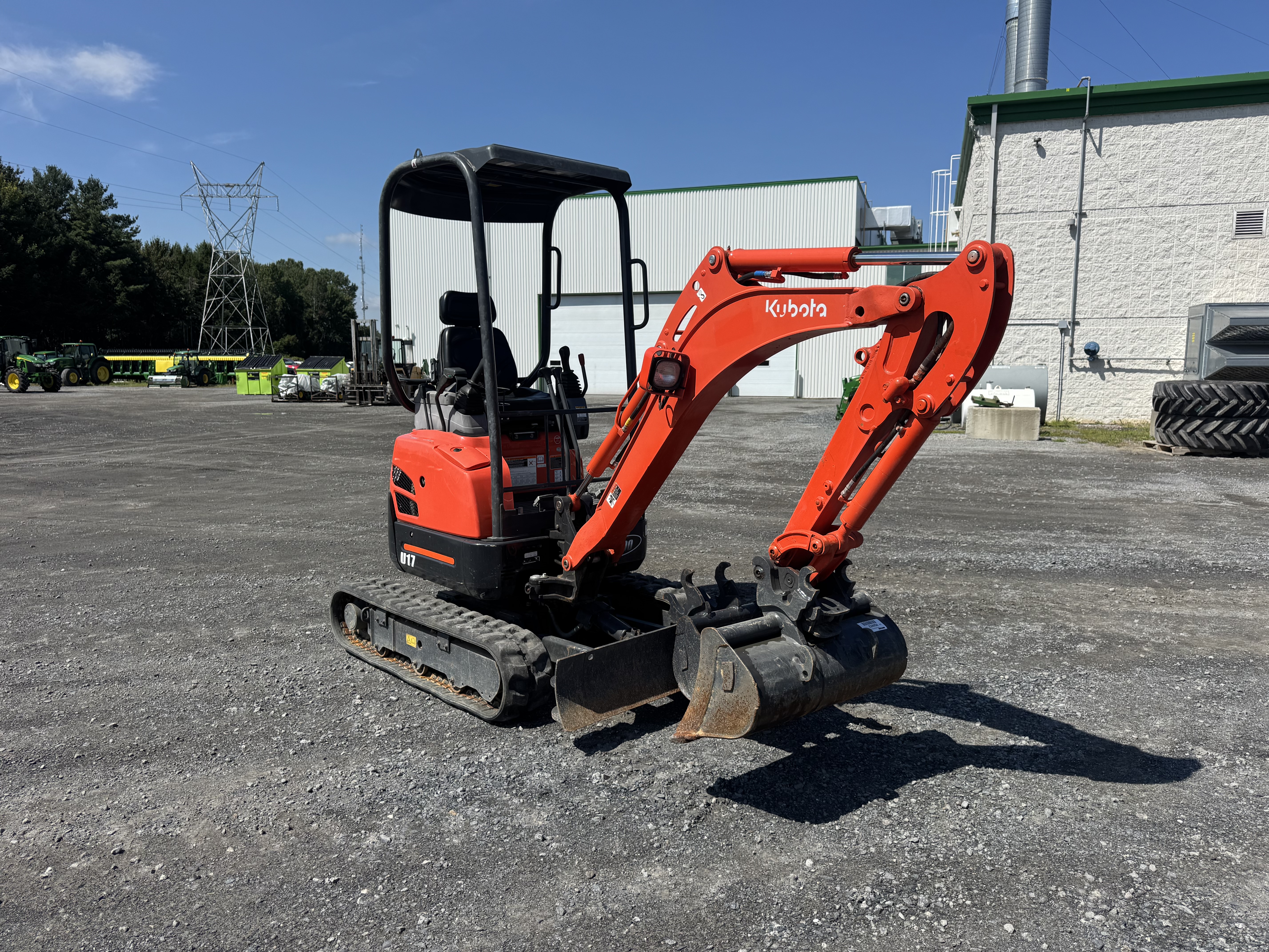 Kubota U17
