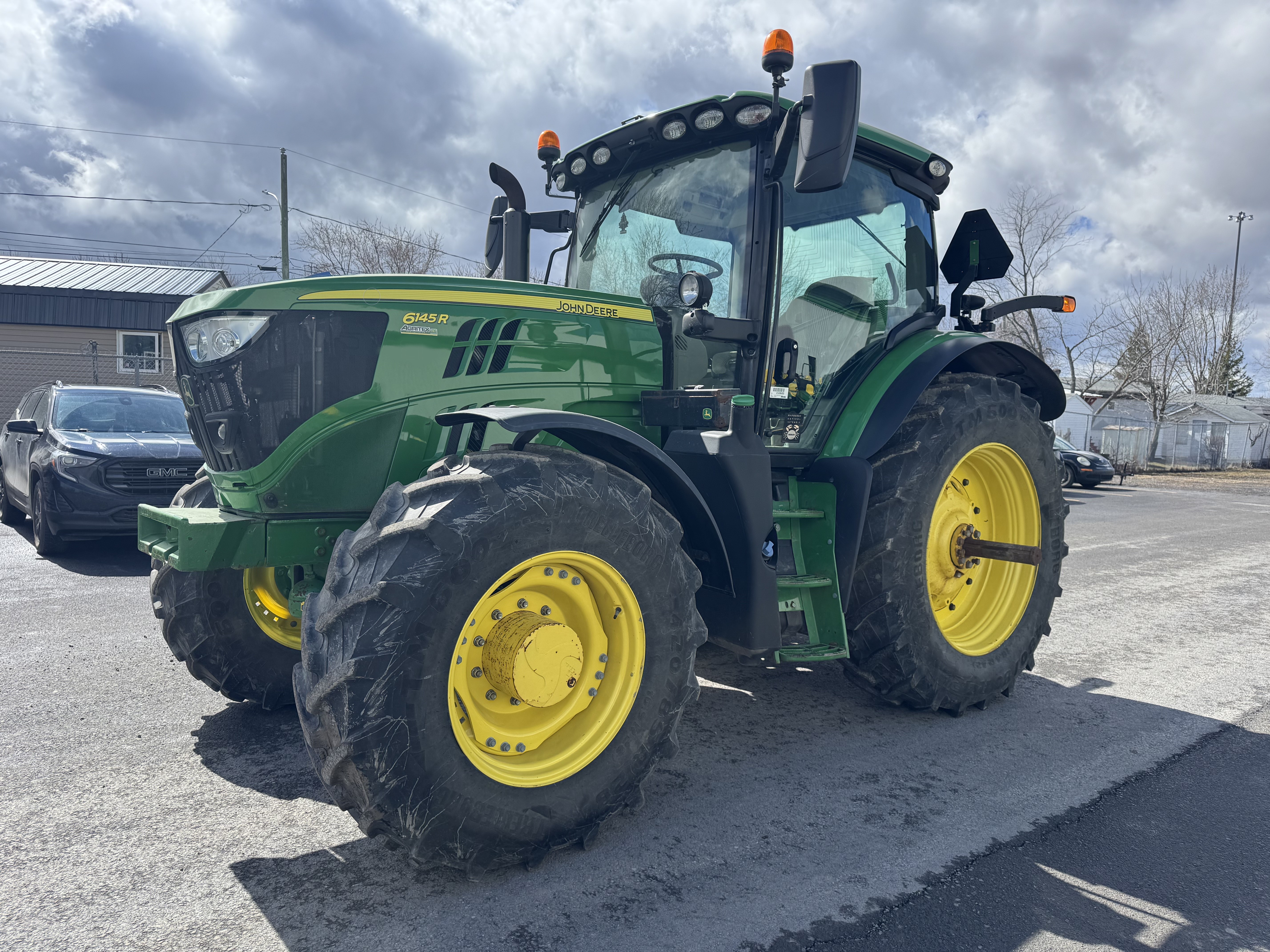 John Deere 6145R 