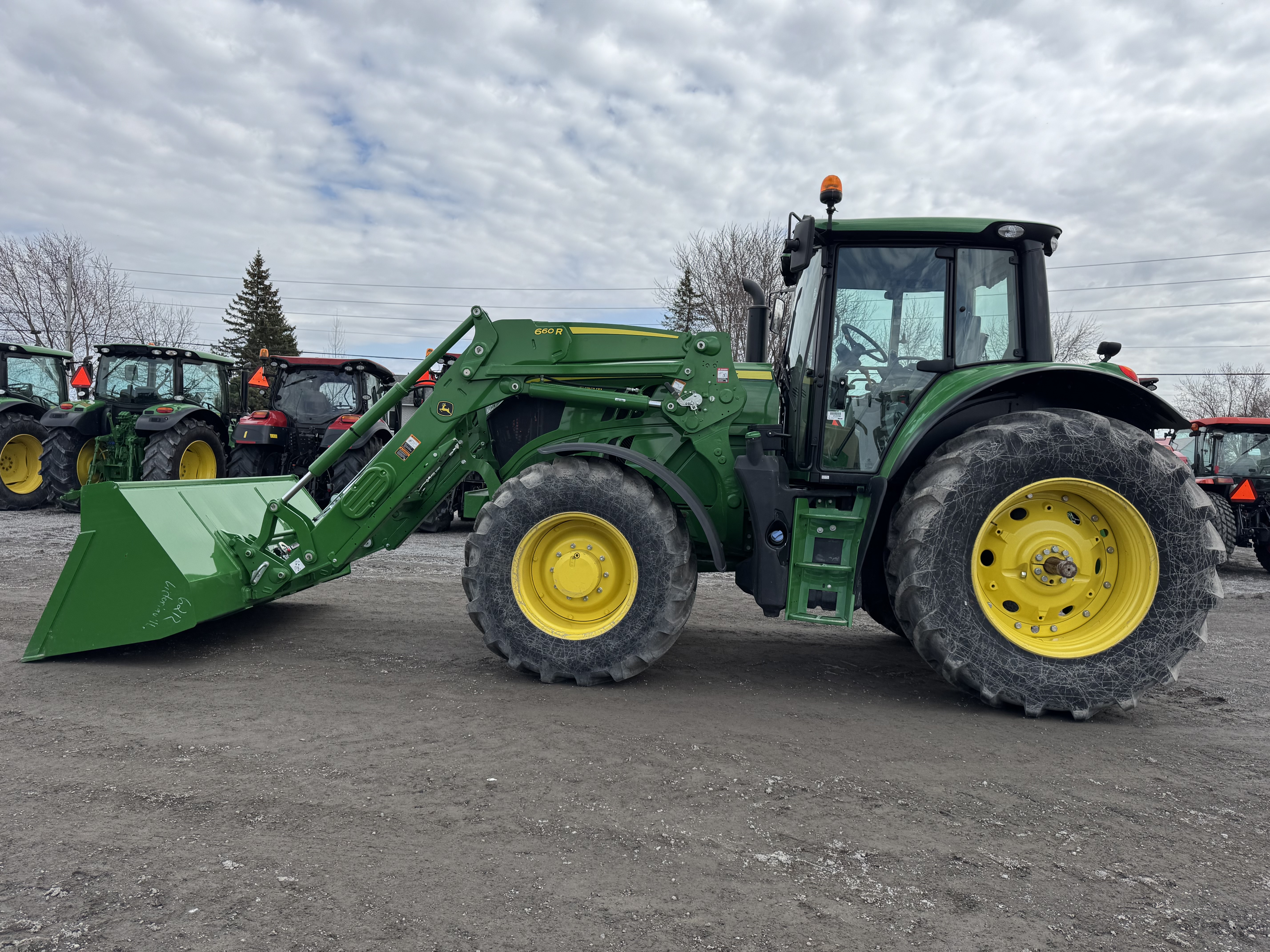 John Deere 6155M  