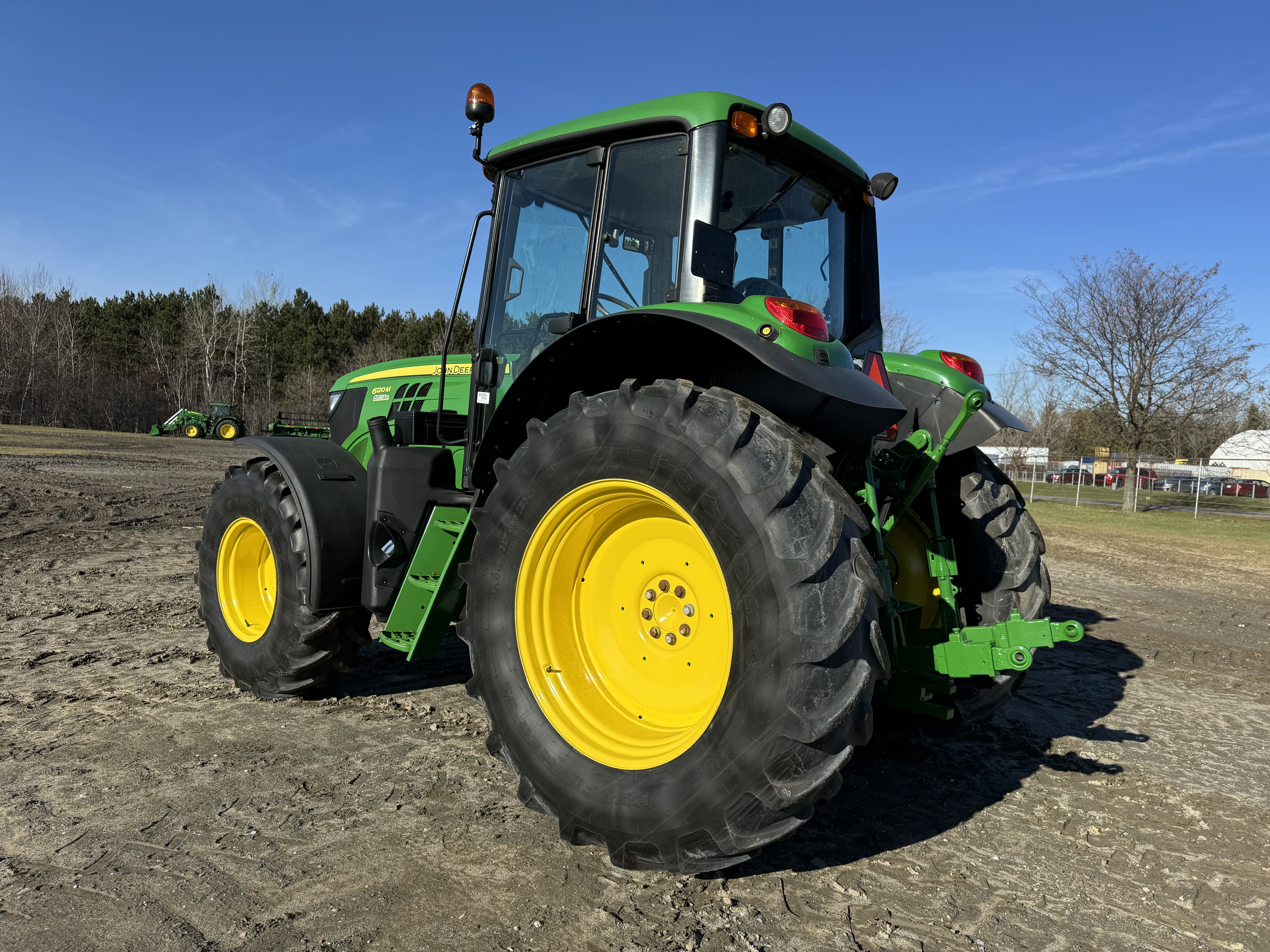 John Deere 6120M