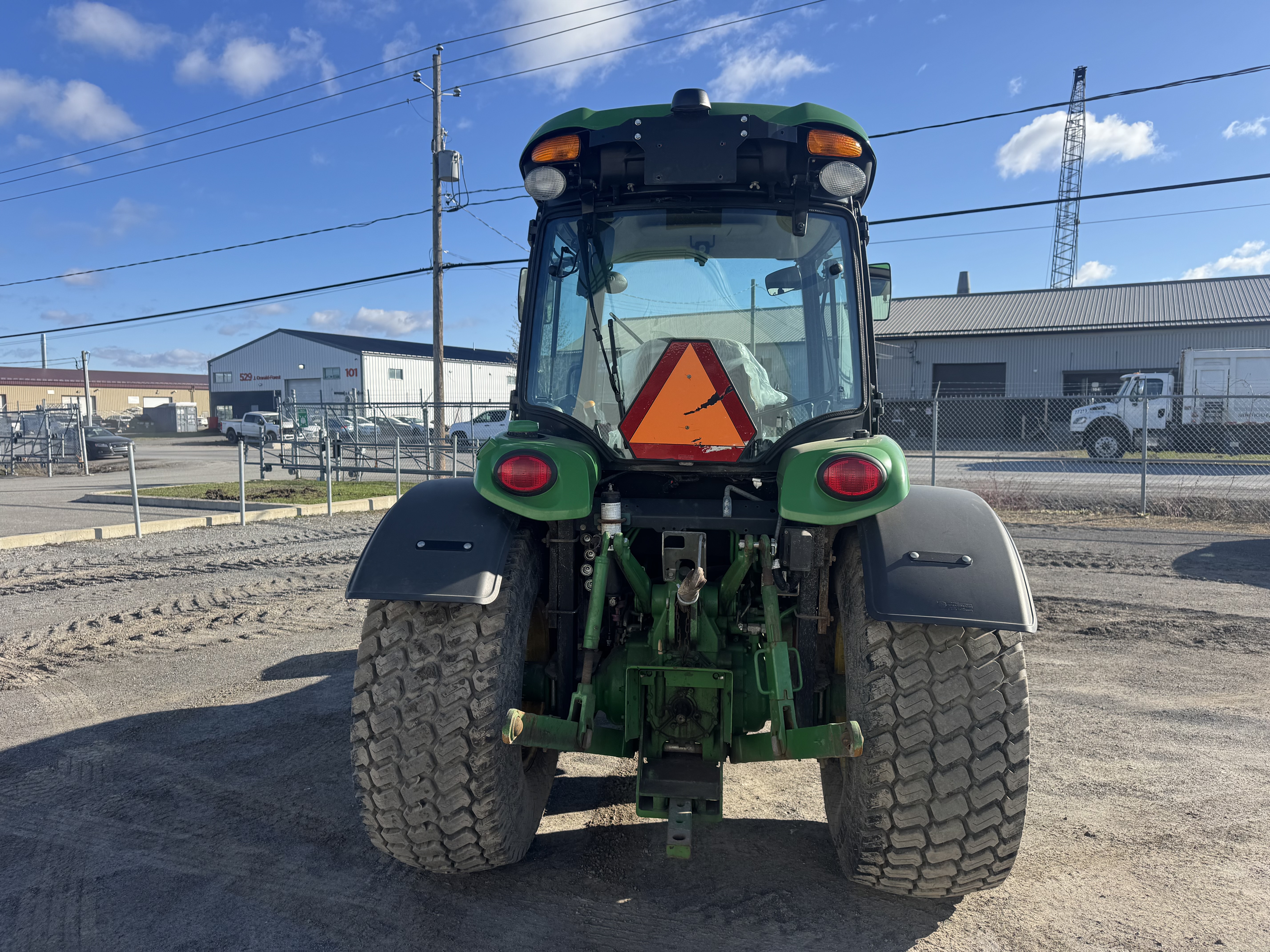 John Deere 4066R GRATTE TURF    