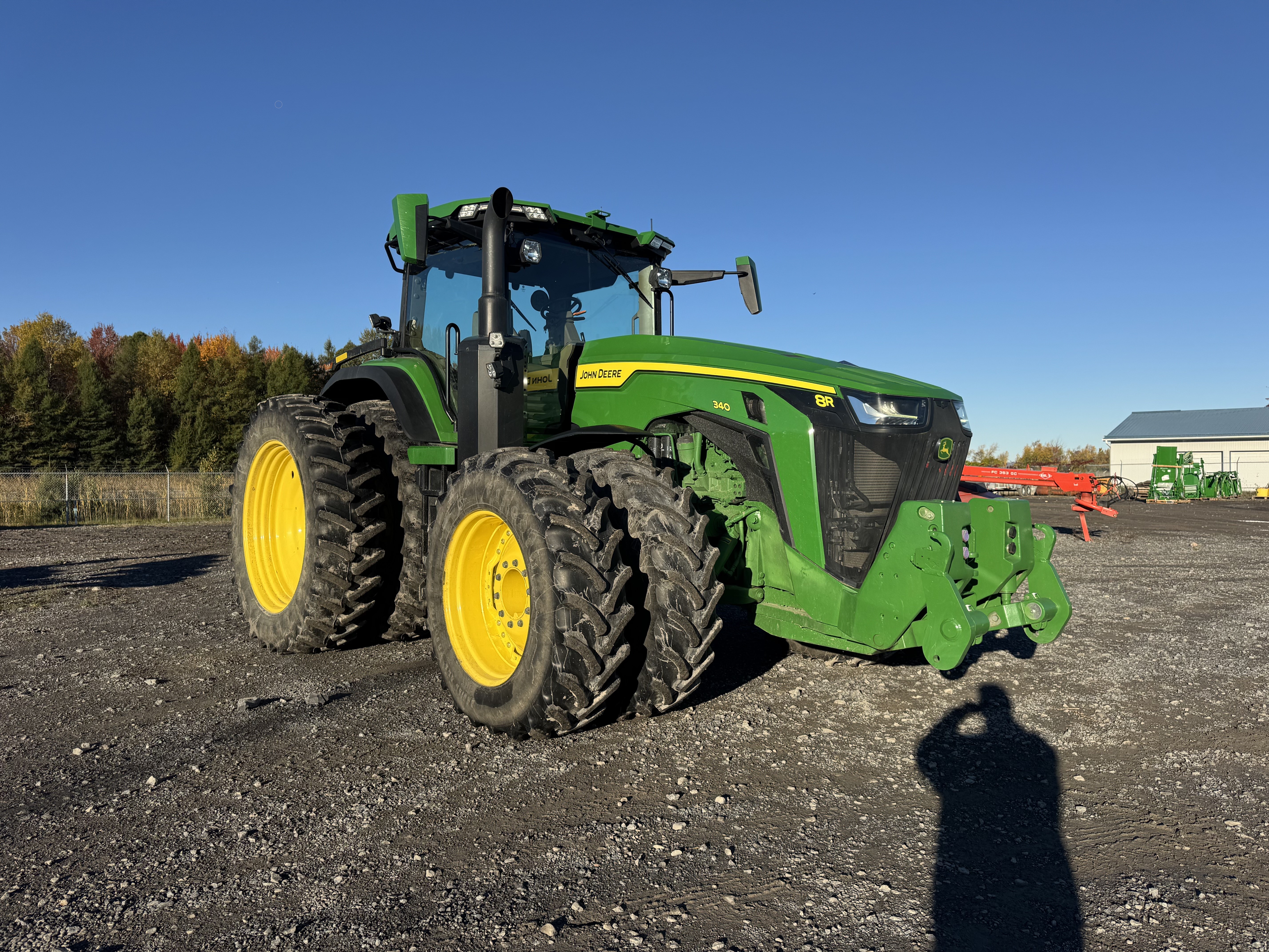 John Deere 8R 340 FRT HITCH PTO