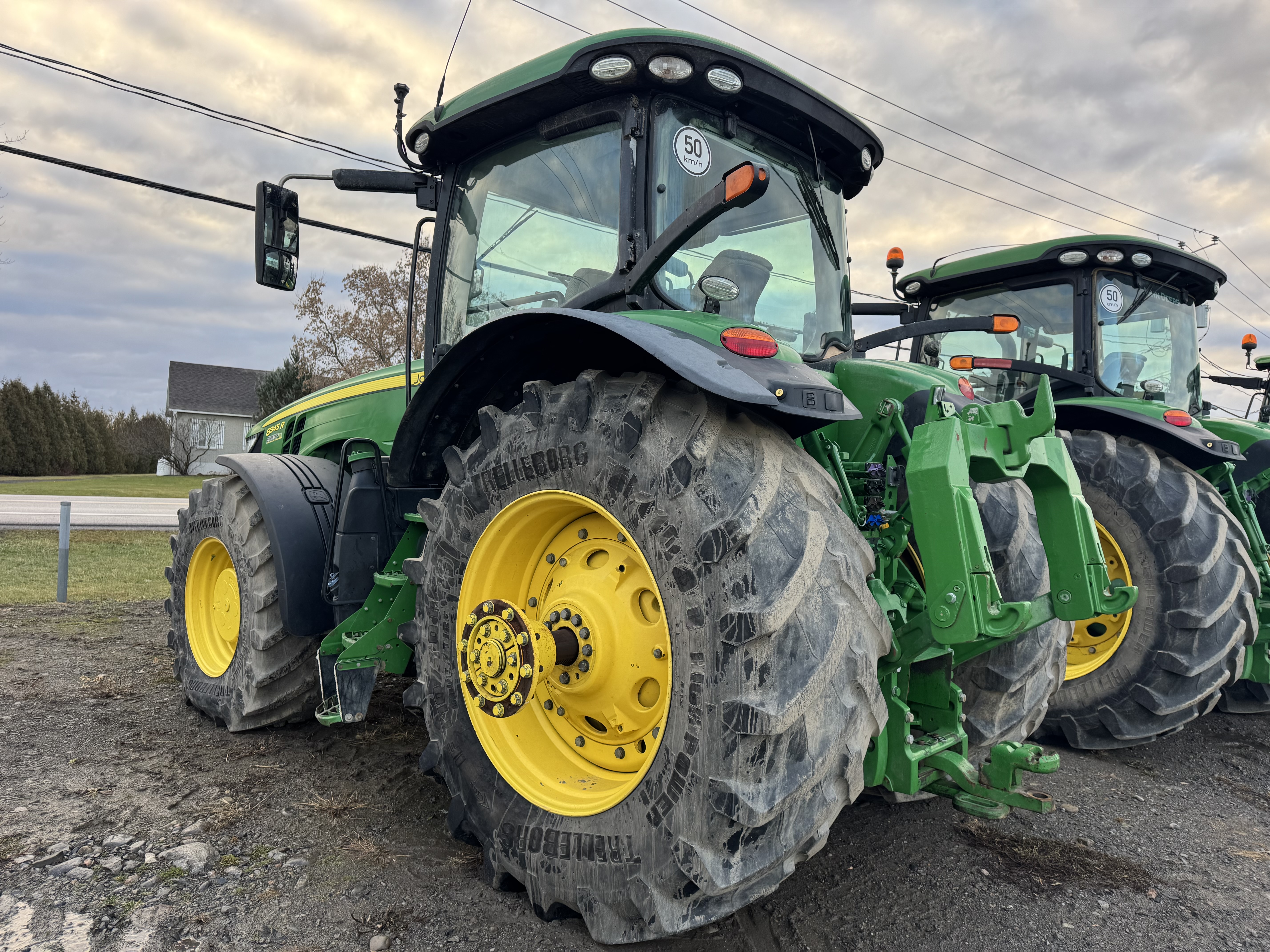 John Deere 8345R  