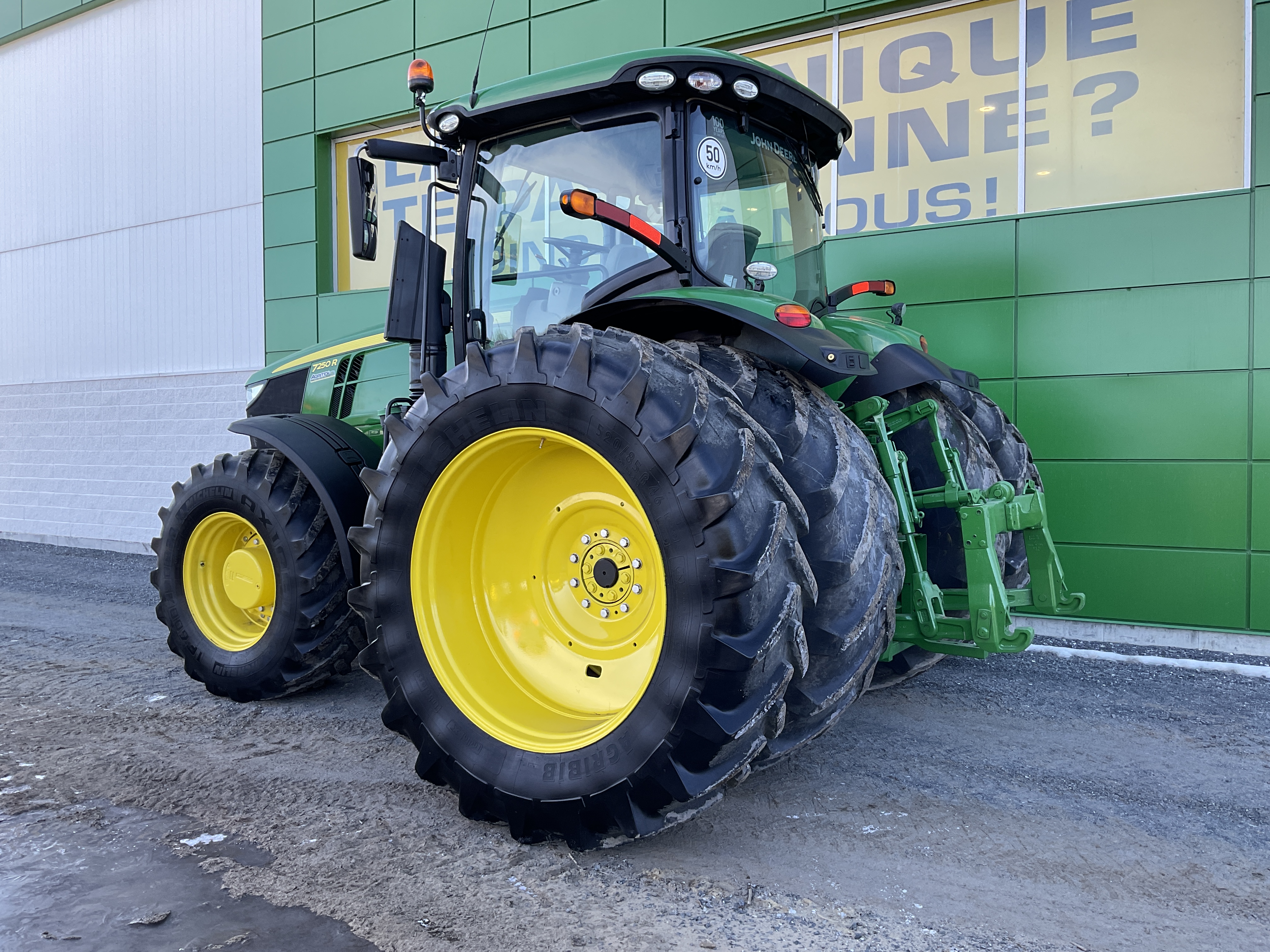 John Deere 7250R 