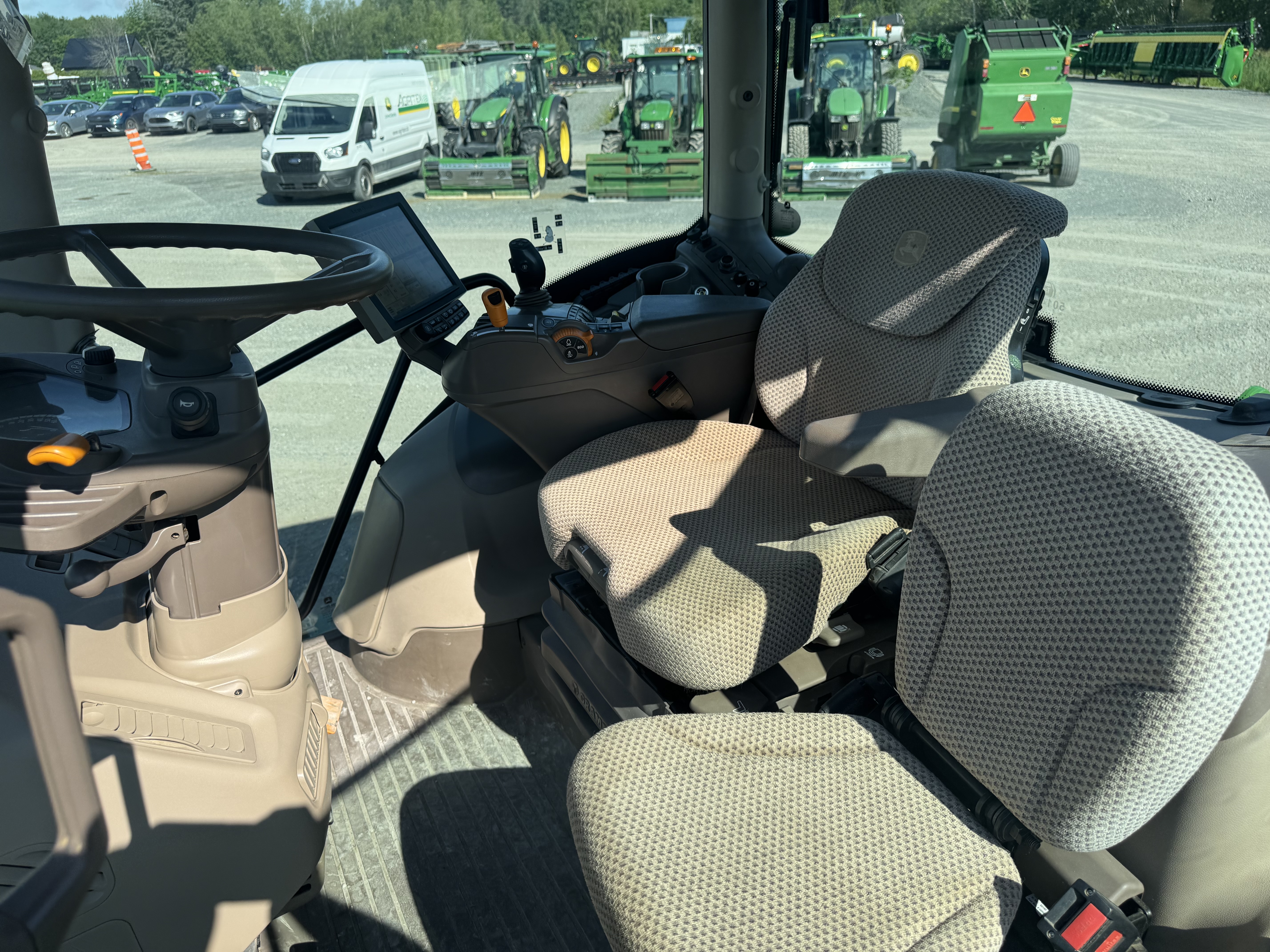 John Deere 6155R
