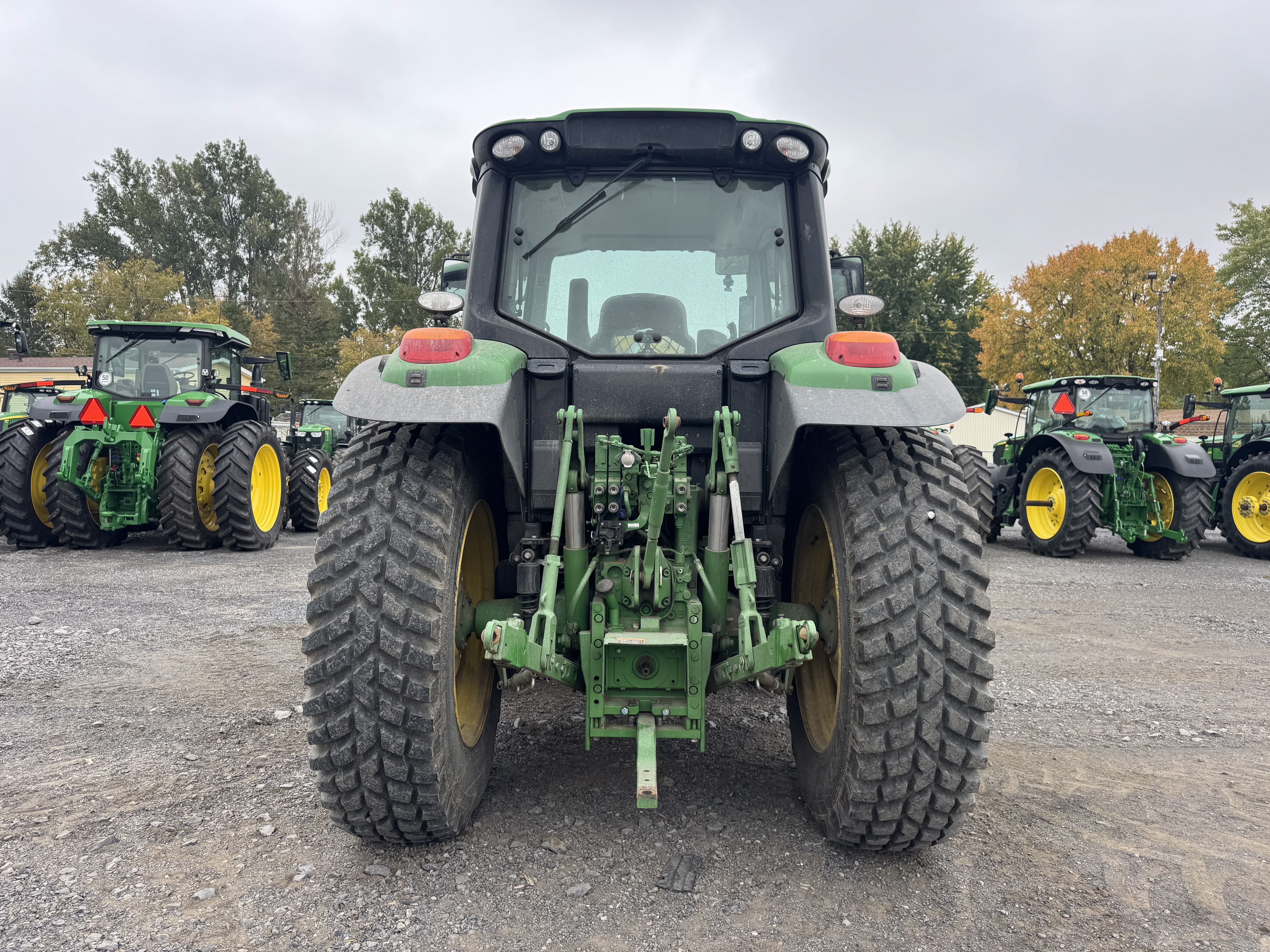 John Deere 6110M