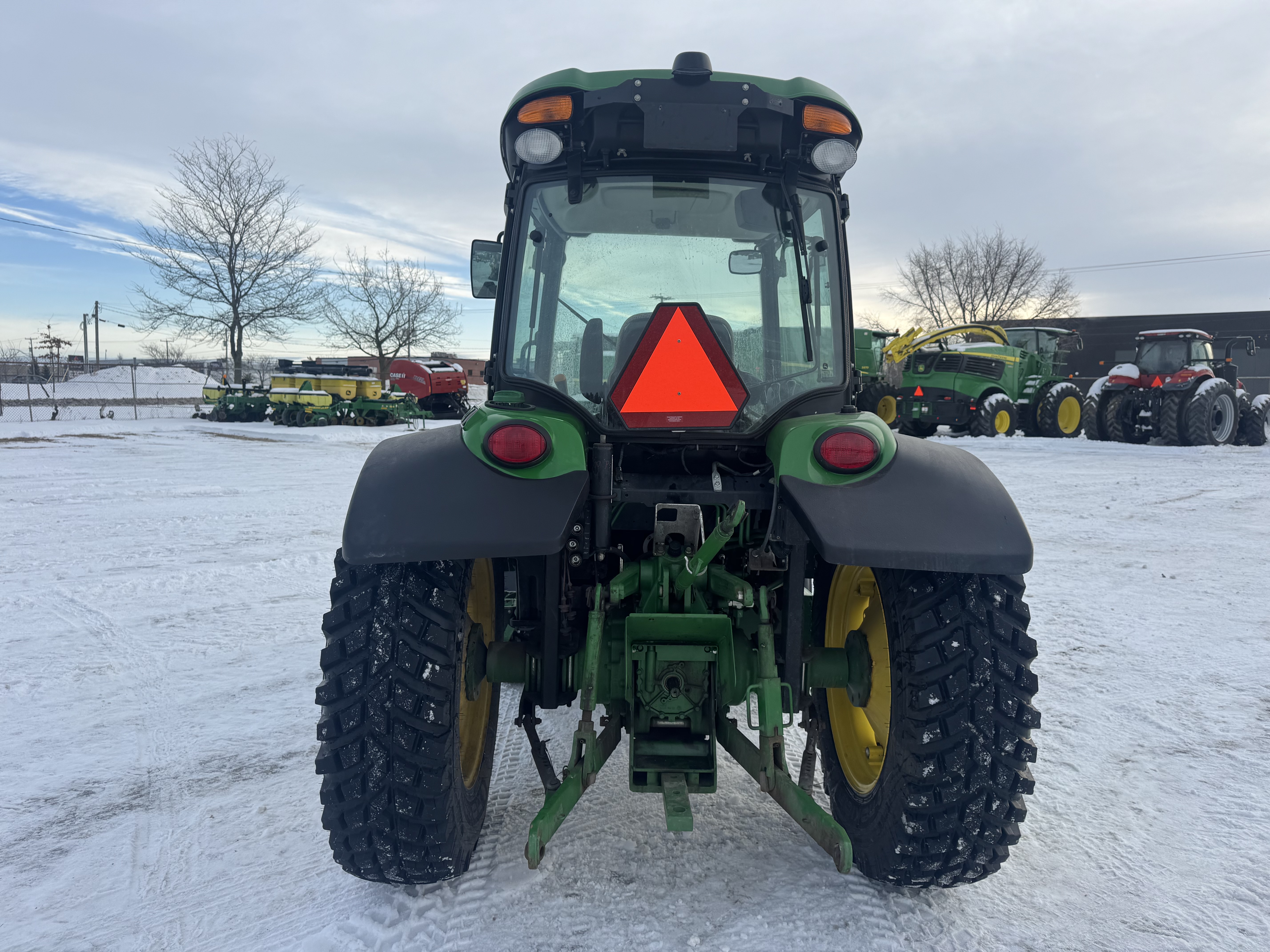 John Deere 4066R GRATTE NOKIAN    