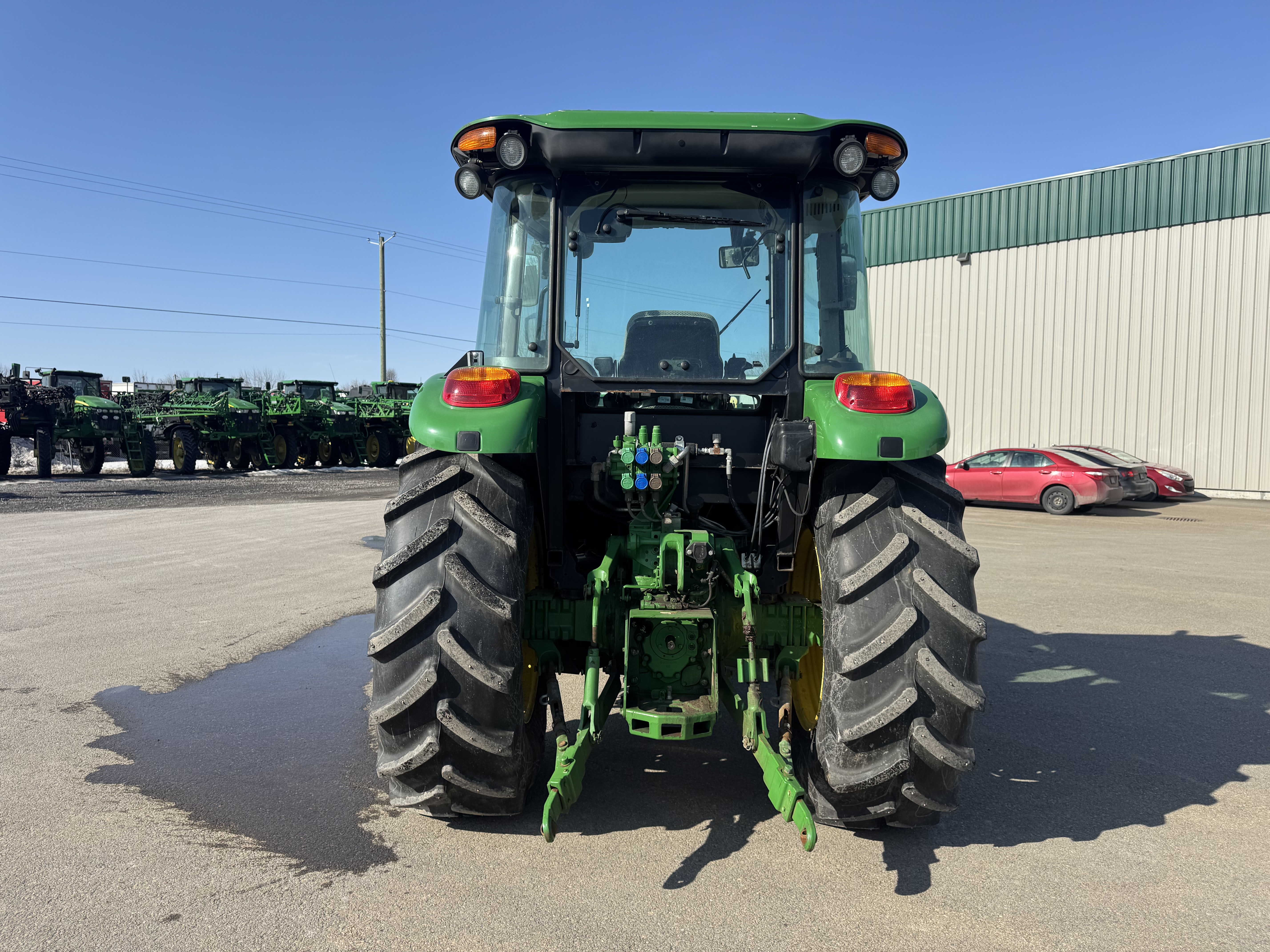 John Deere 5085E