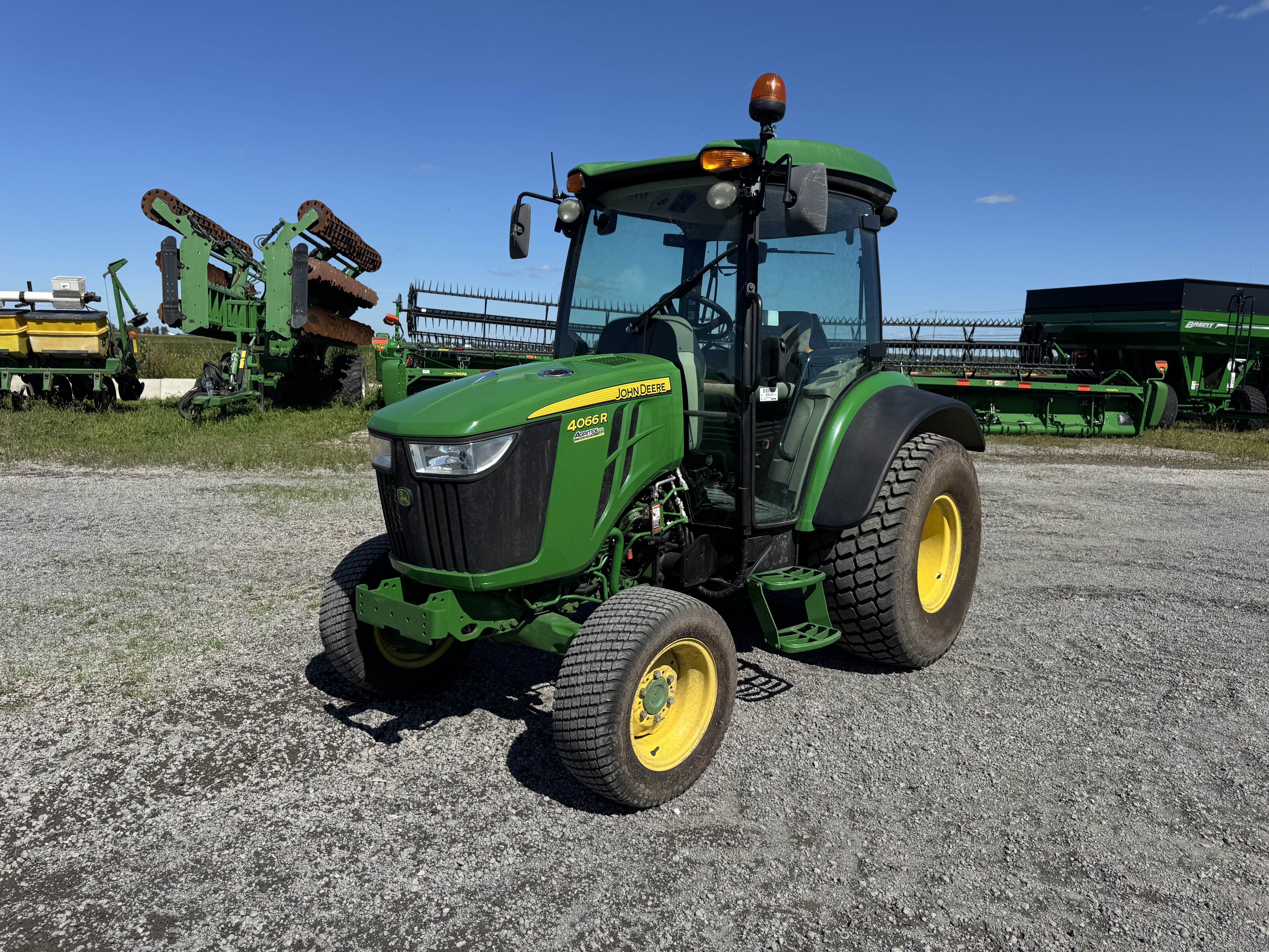 John Deere 4066R TURF