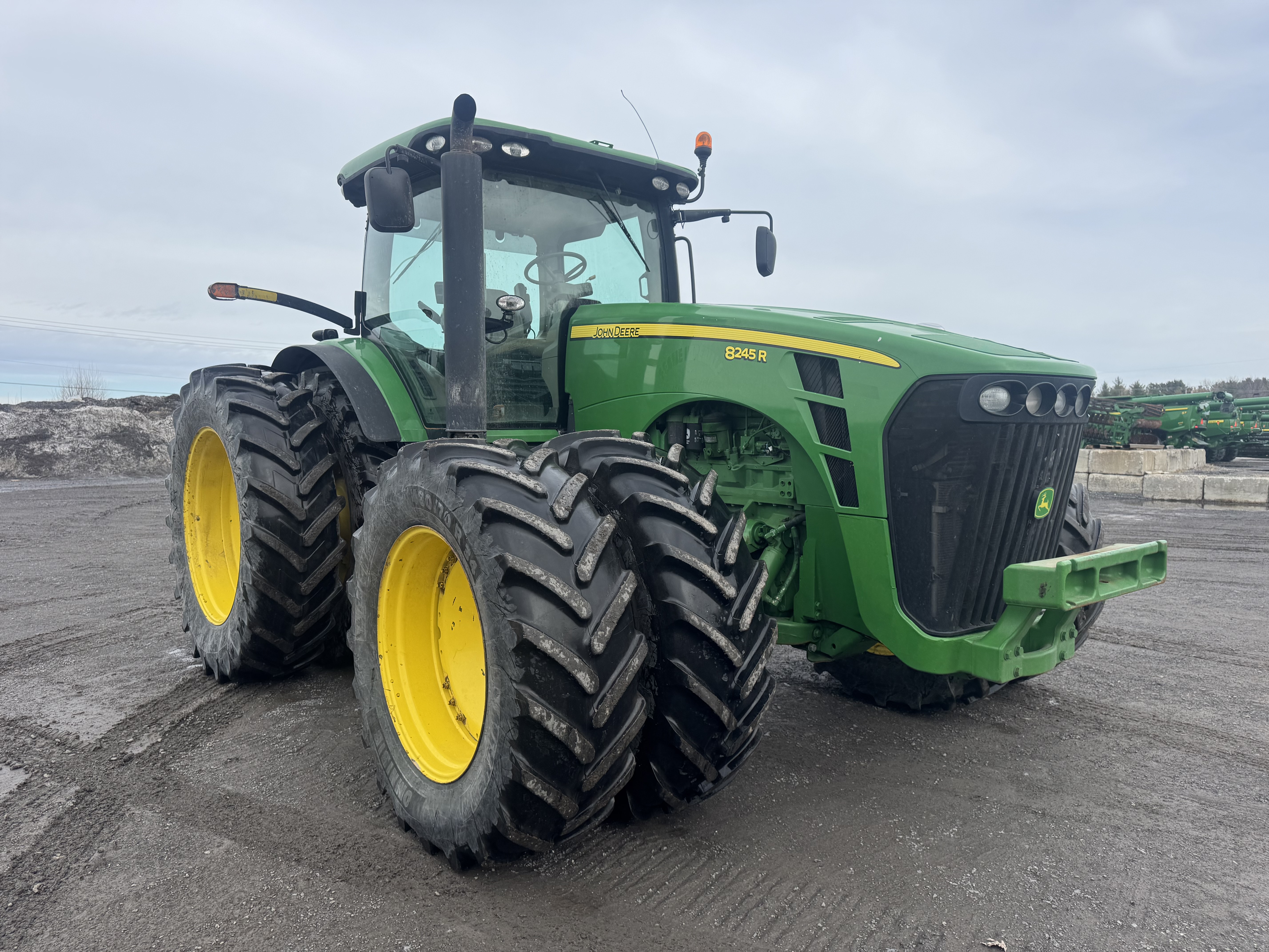 John Deere 8245R