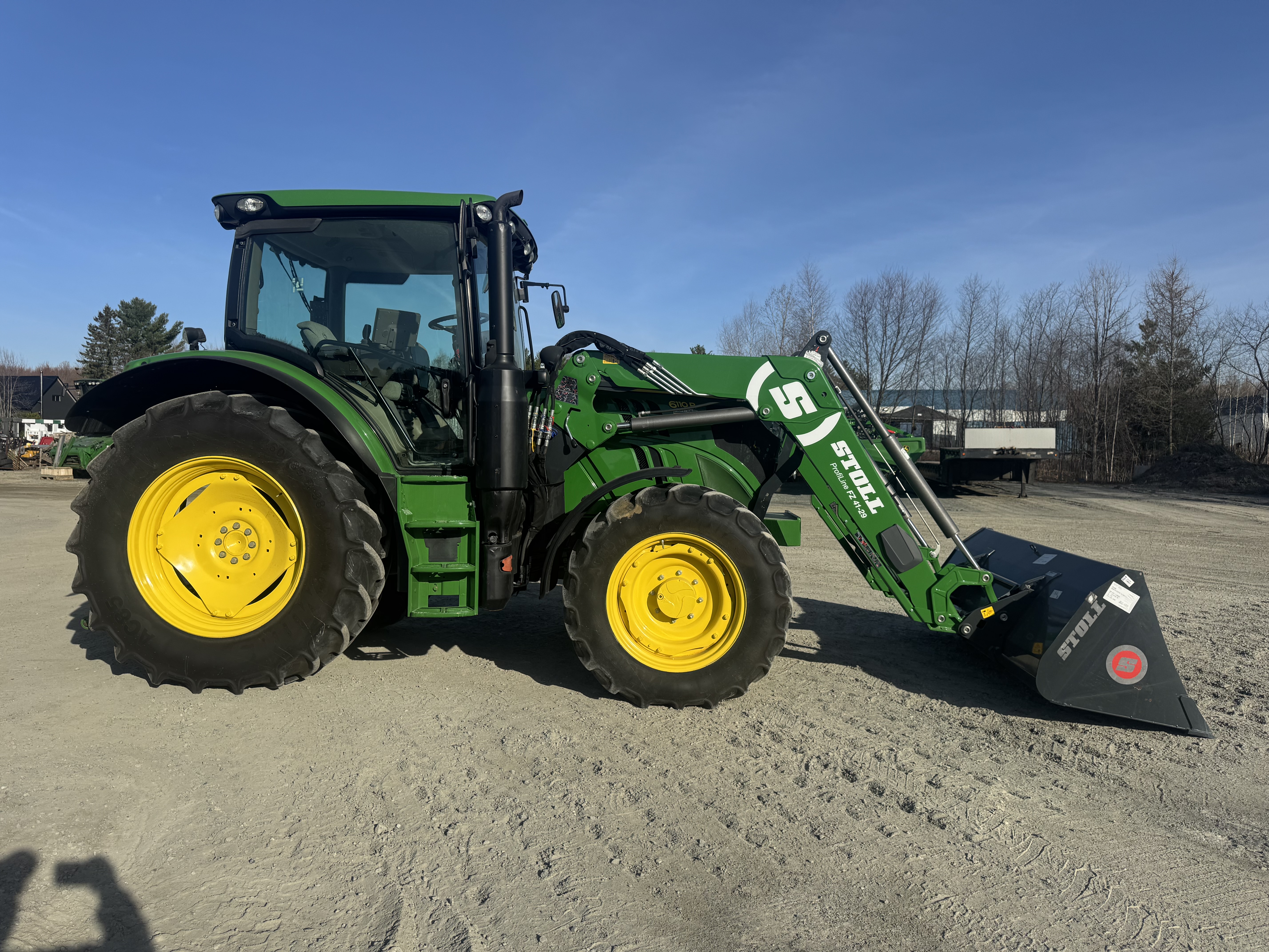 John Deere 6110R 