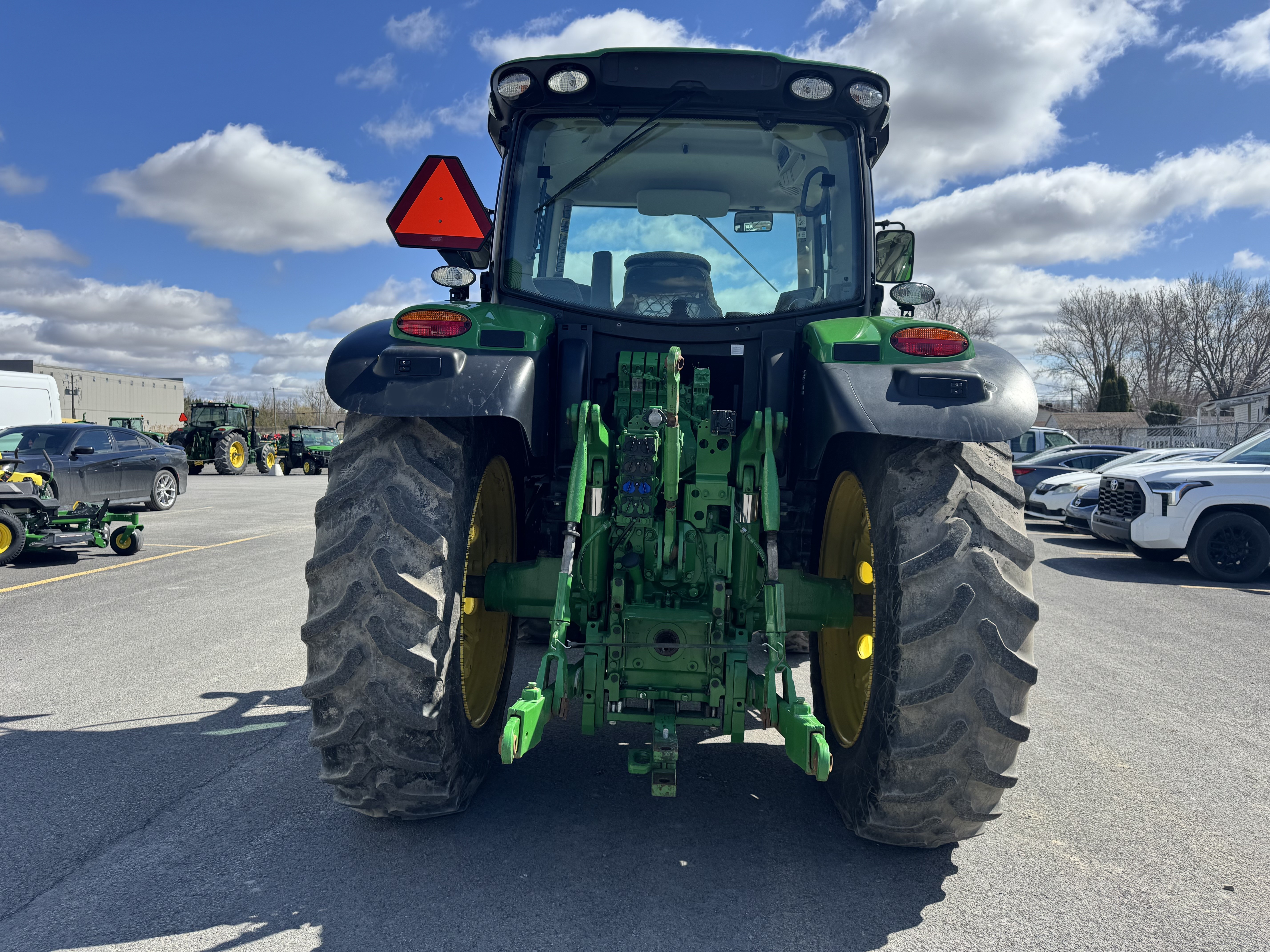 John Deere 6145R