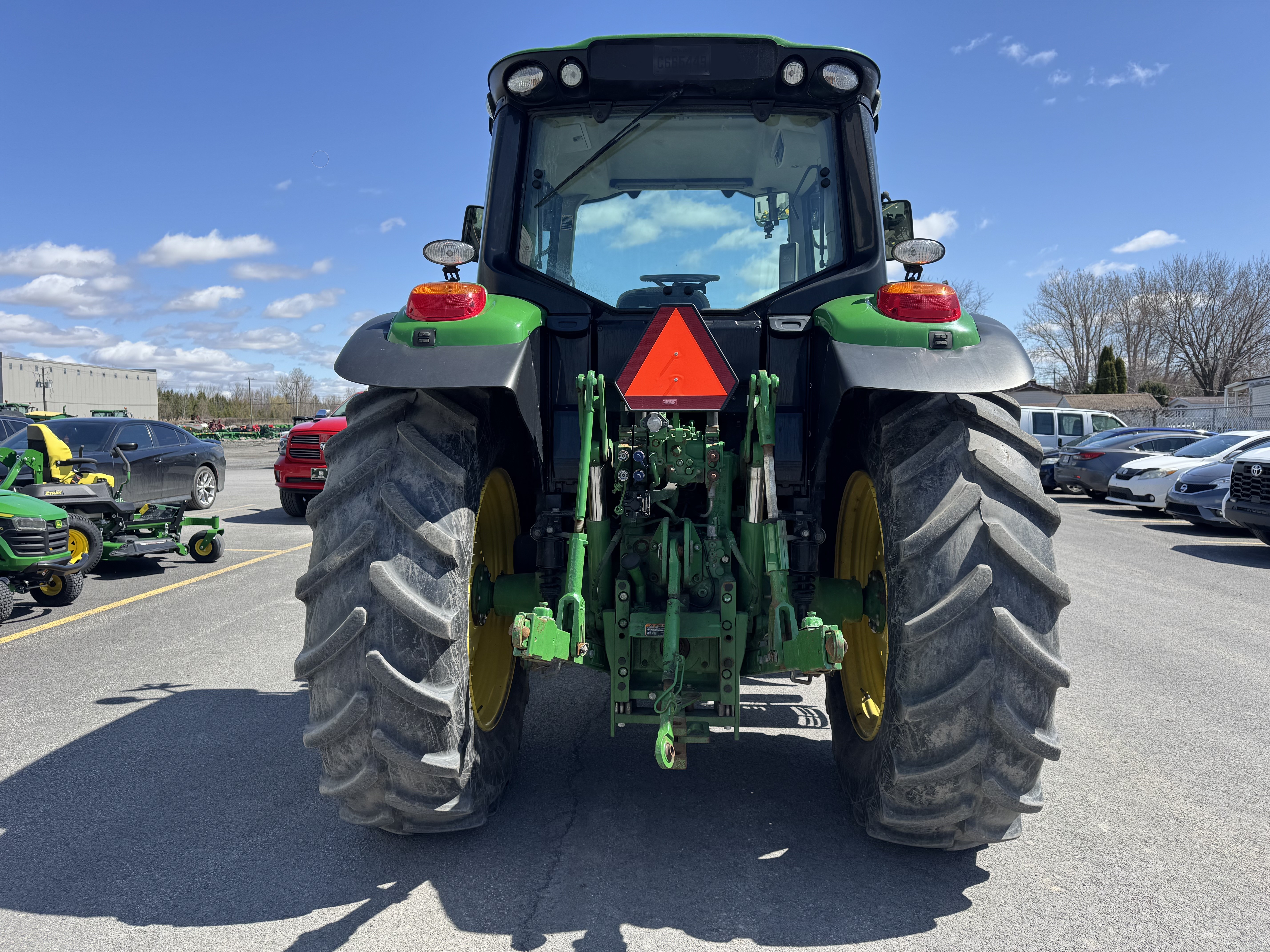 John Deere 6110M