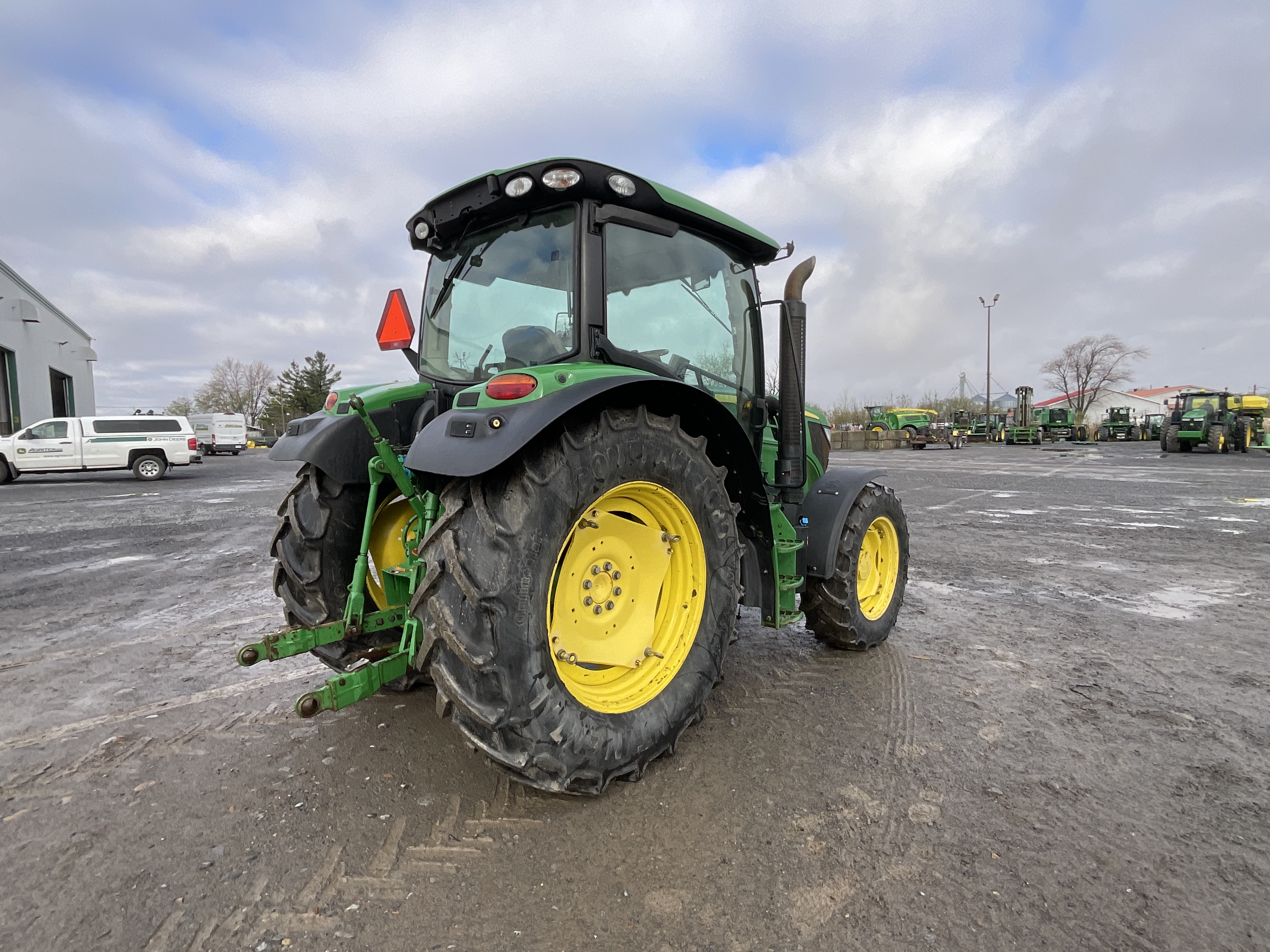 John Deere 6115R