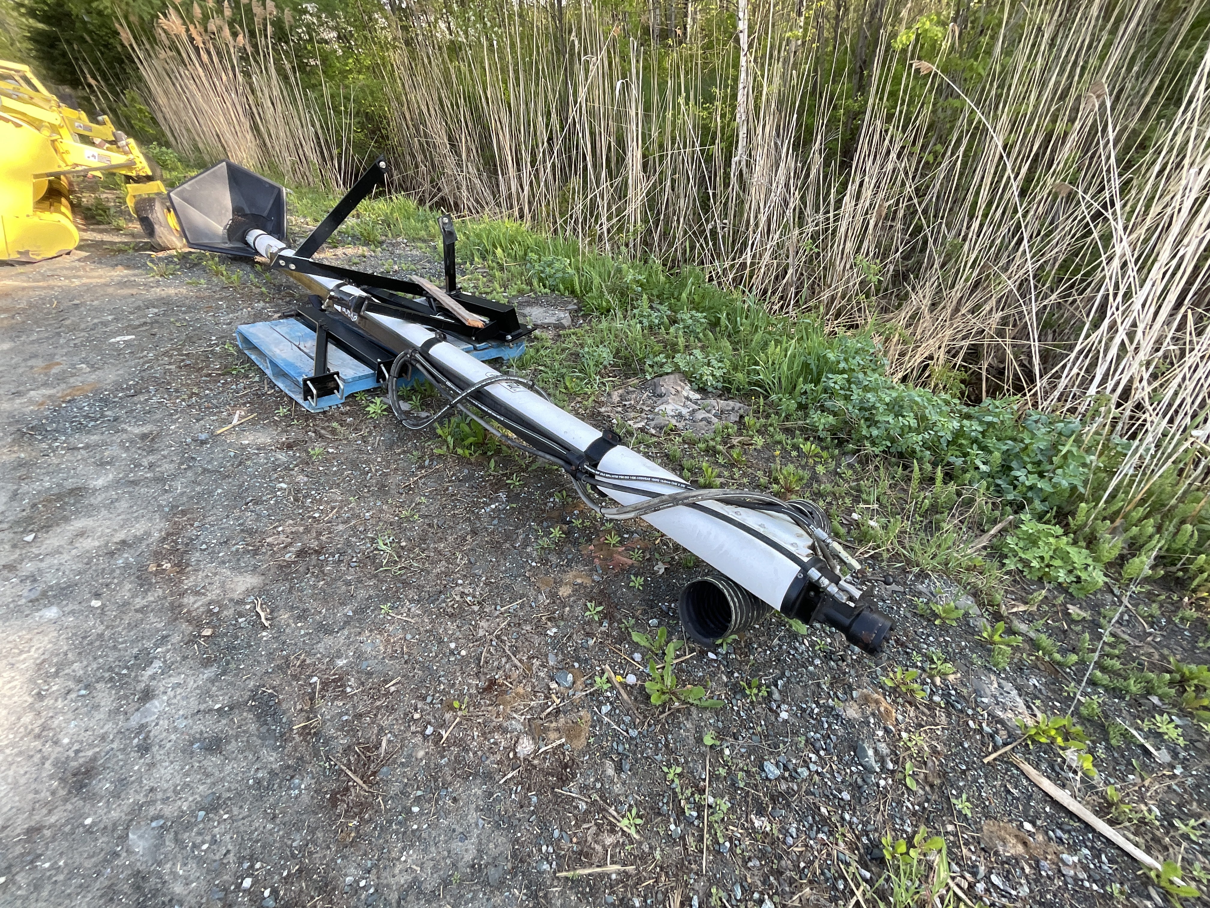 Market 6`` SEED FILL VERTICAL AUGER SYSTEMS (FOR NO-TILL and MINIMUM-Tltt DRILLS