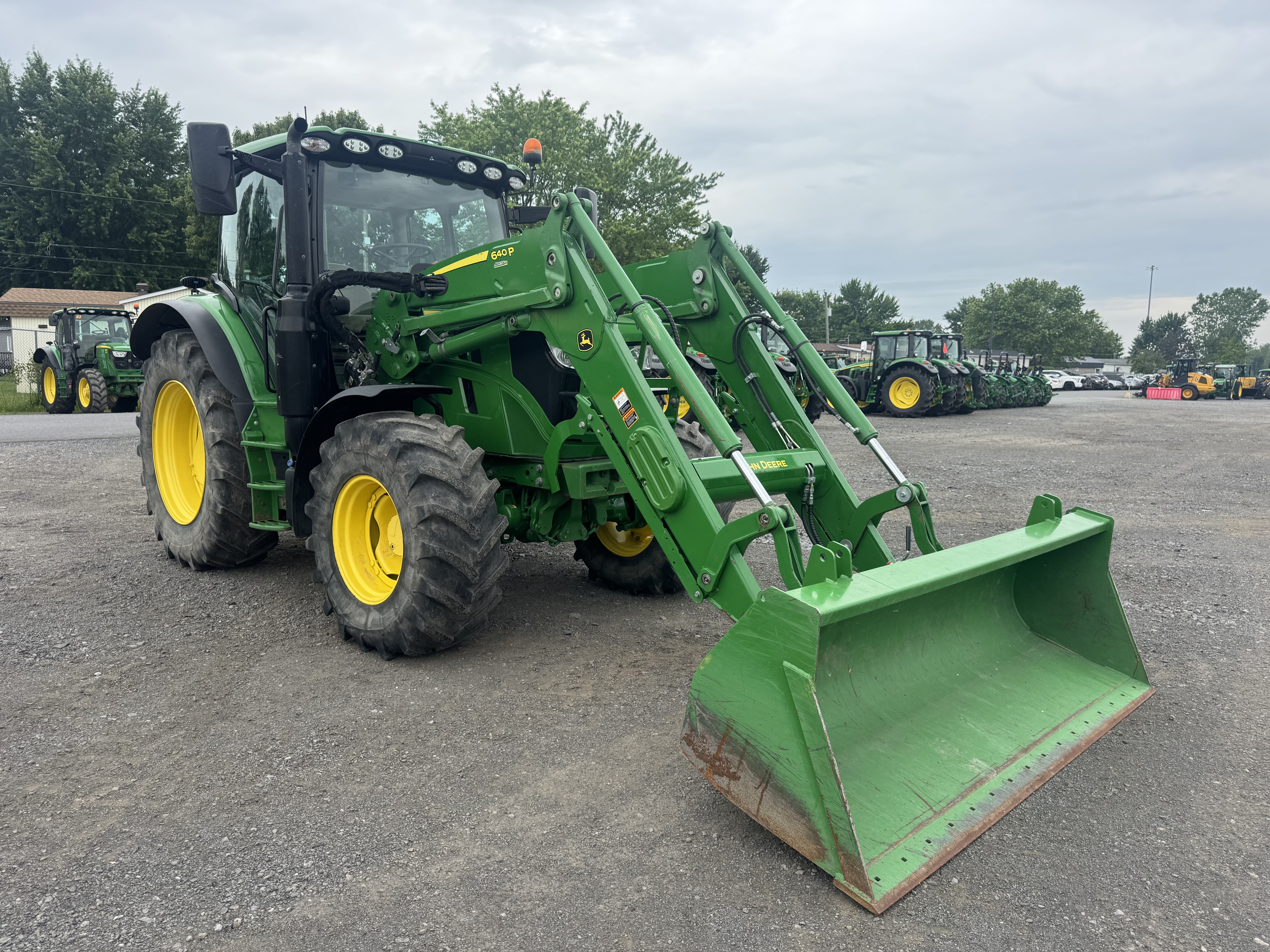 John Deere 6R 110