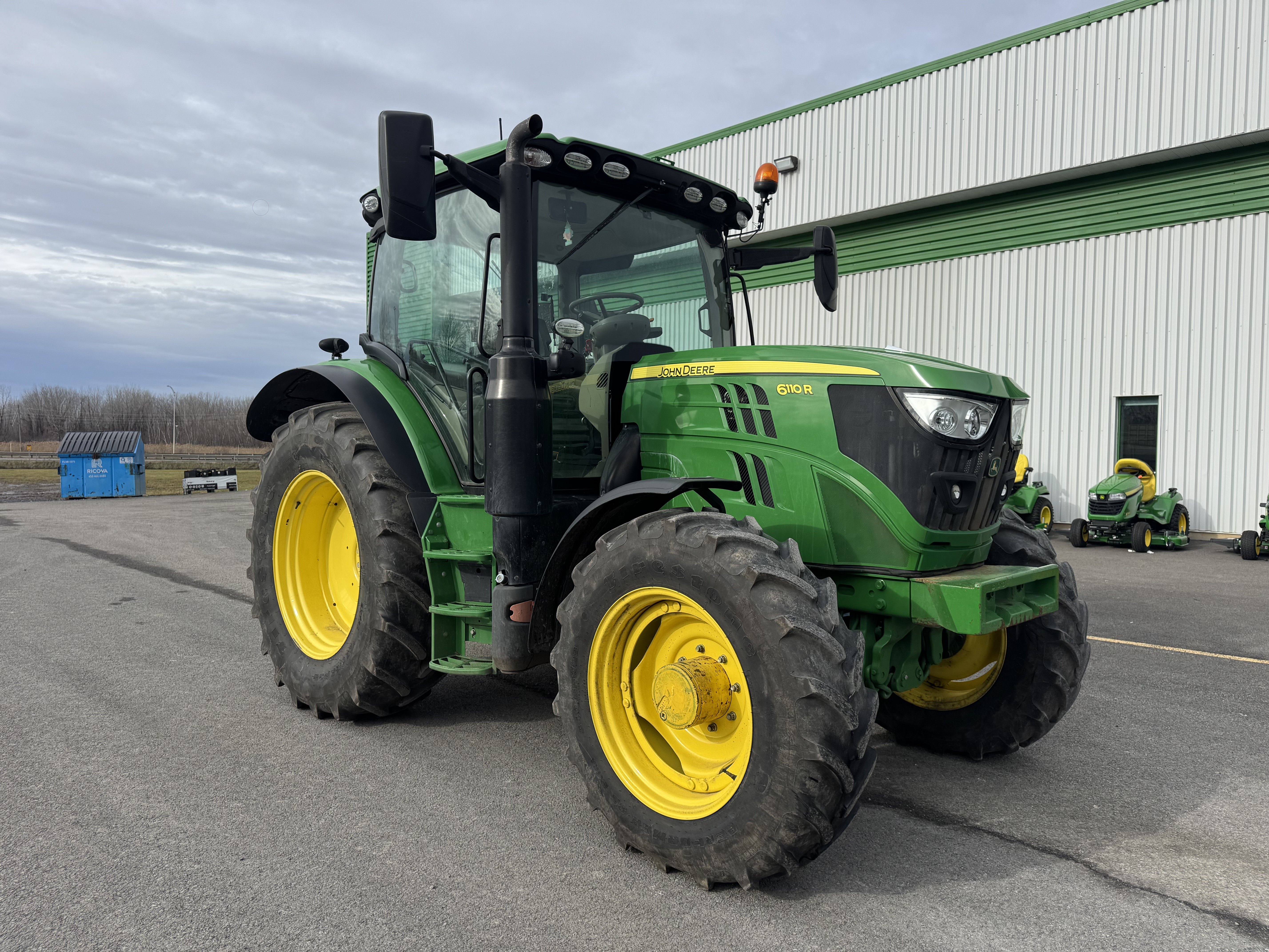 John Deere 6110R