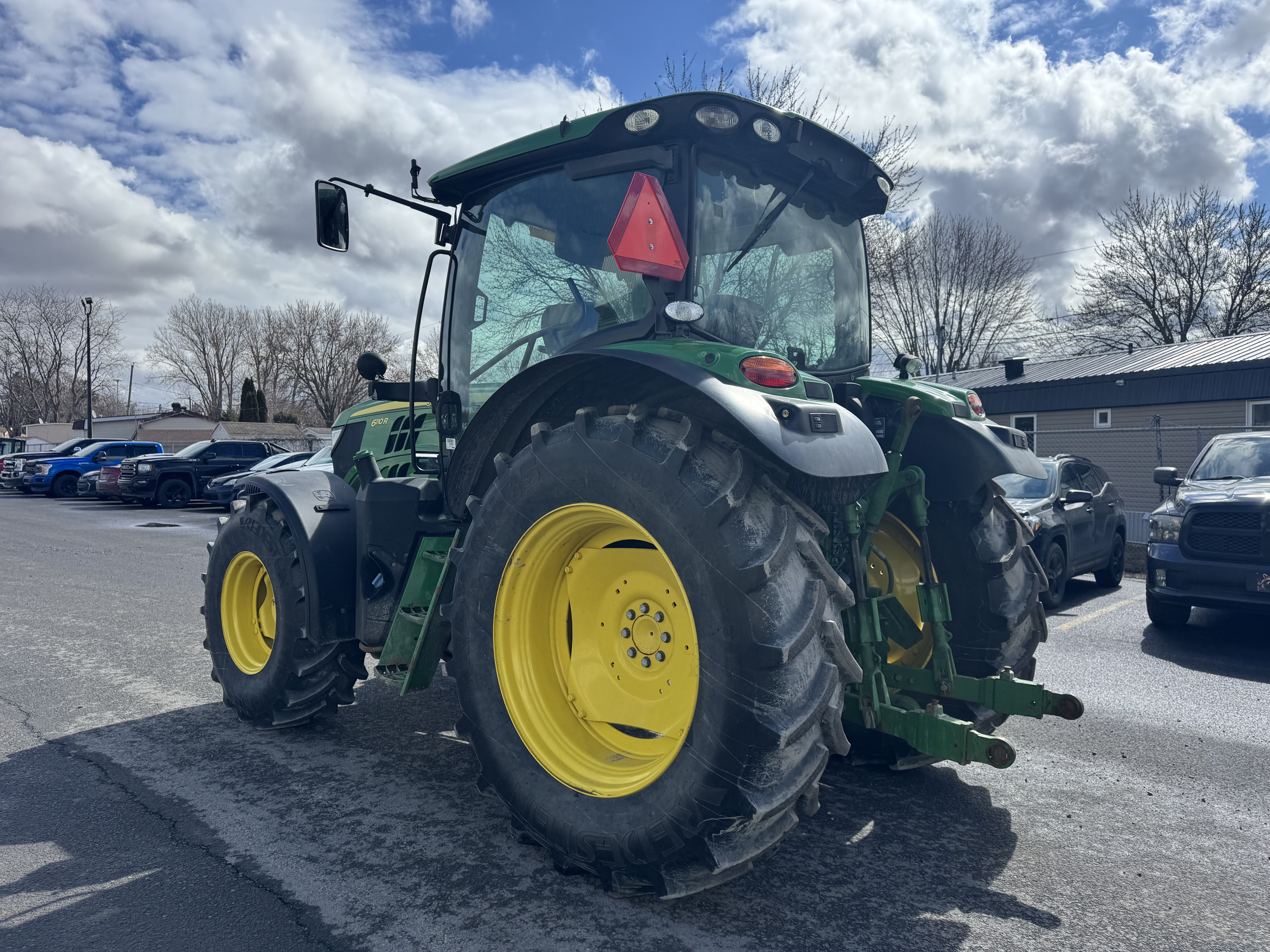 John Deere 6110R