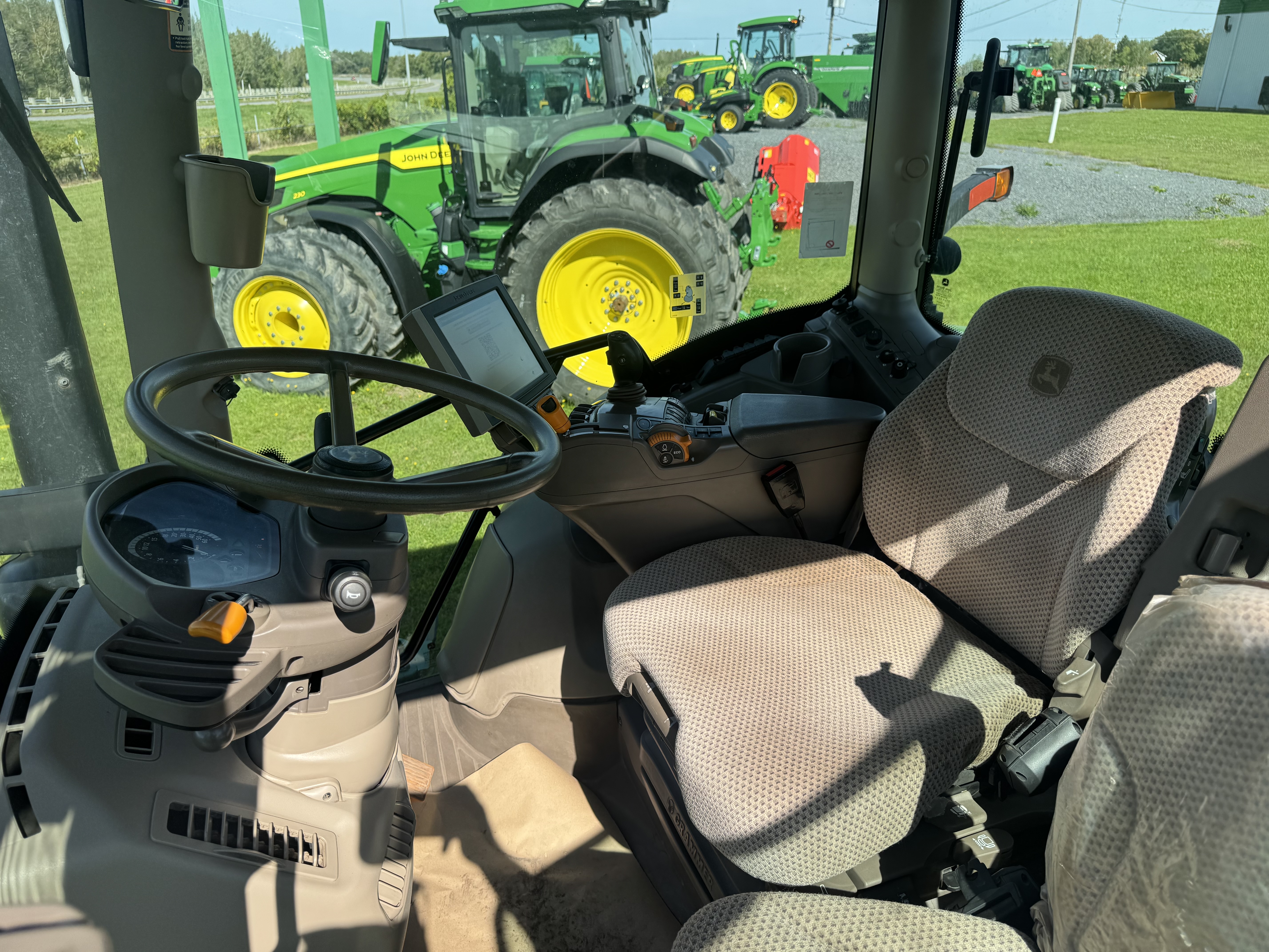 John Deere 6195R 