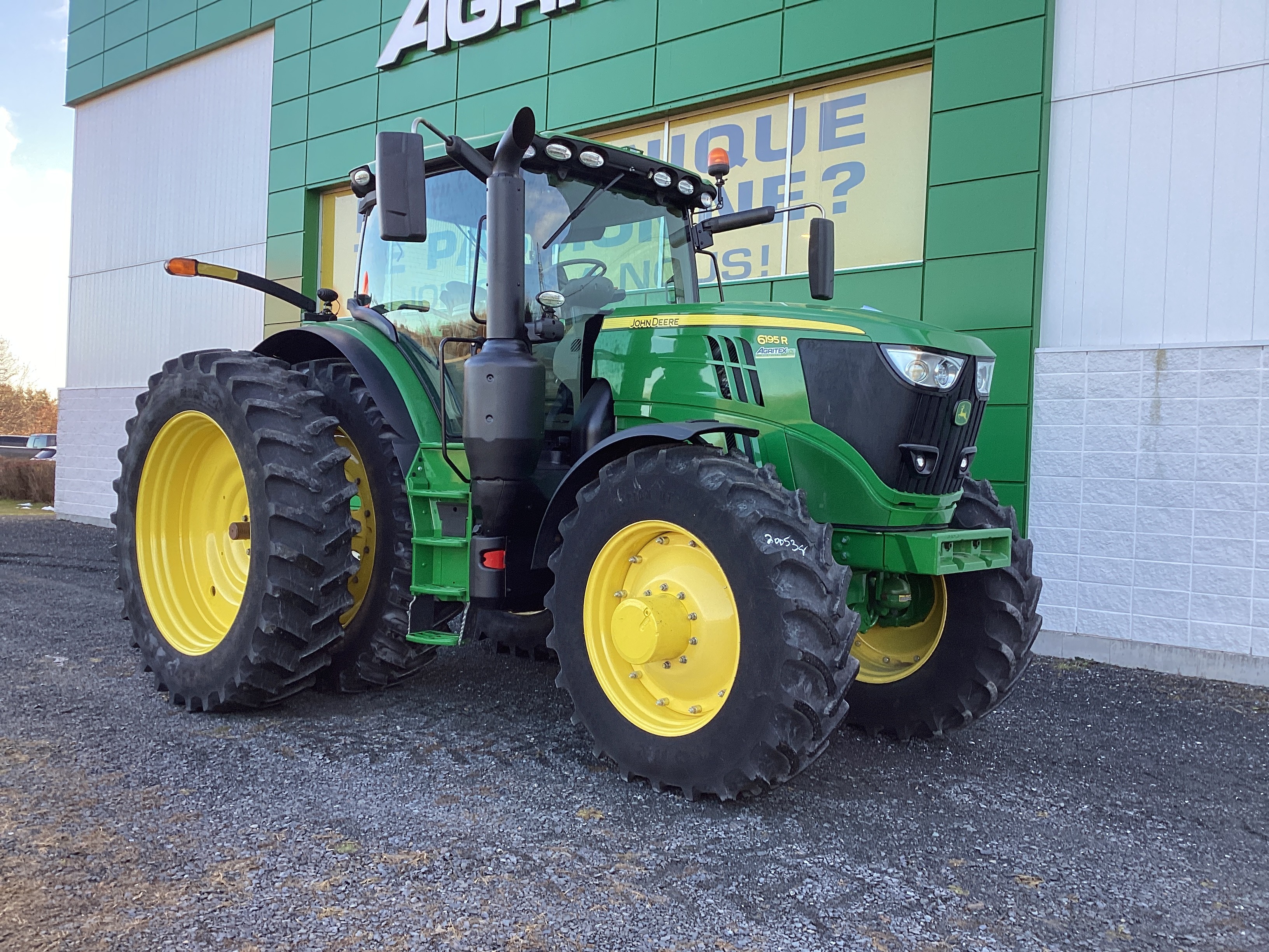 John Deere 6195R