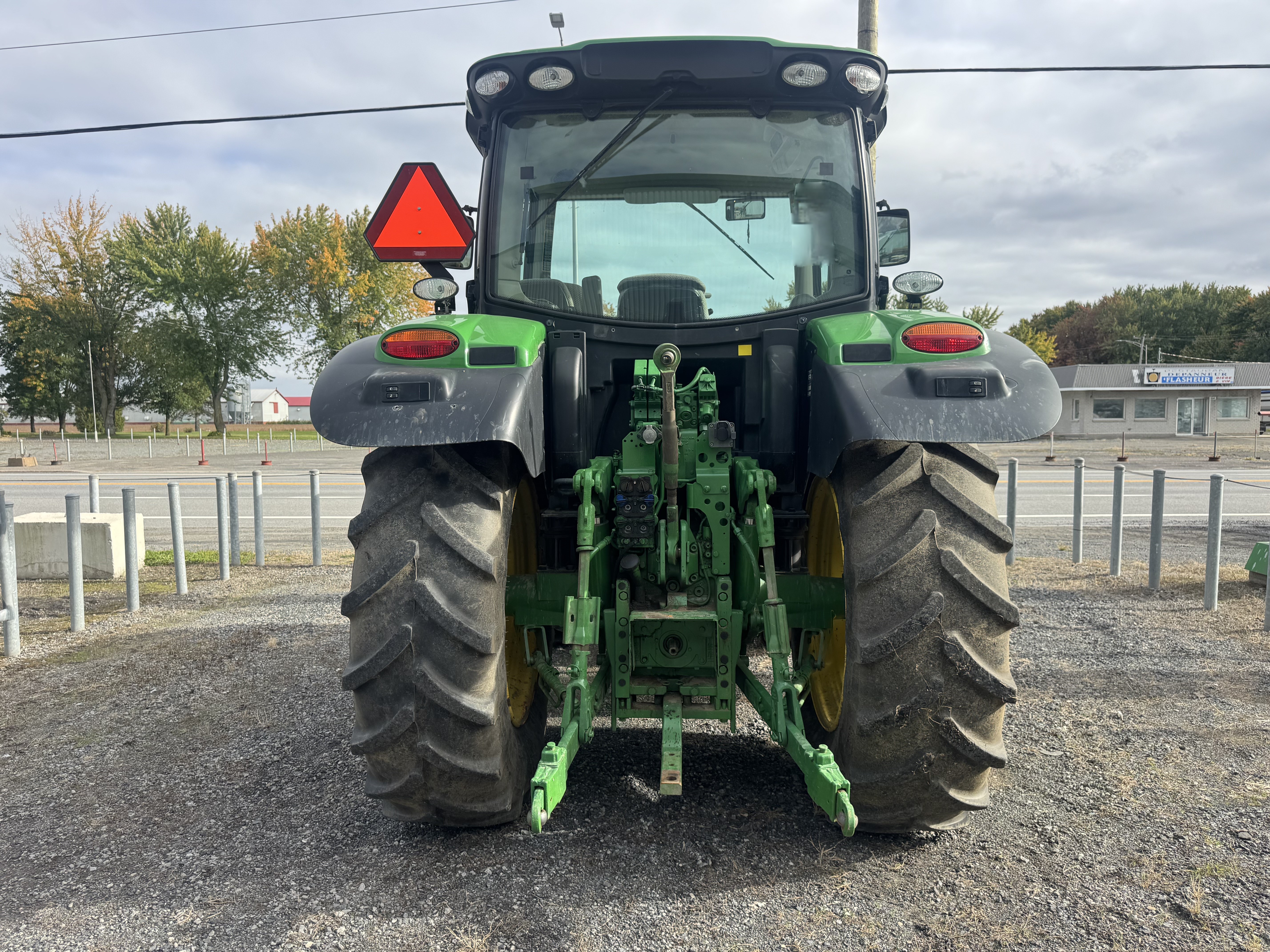 John Deere 6110R