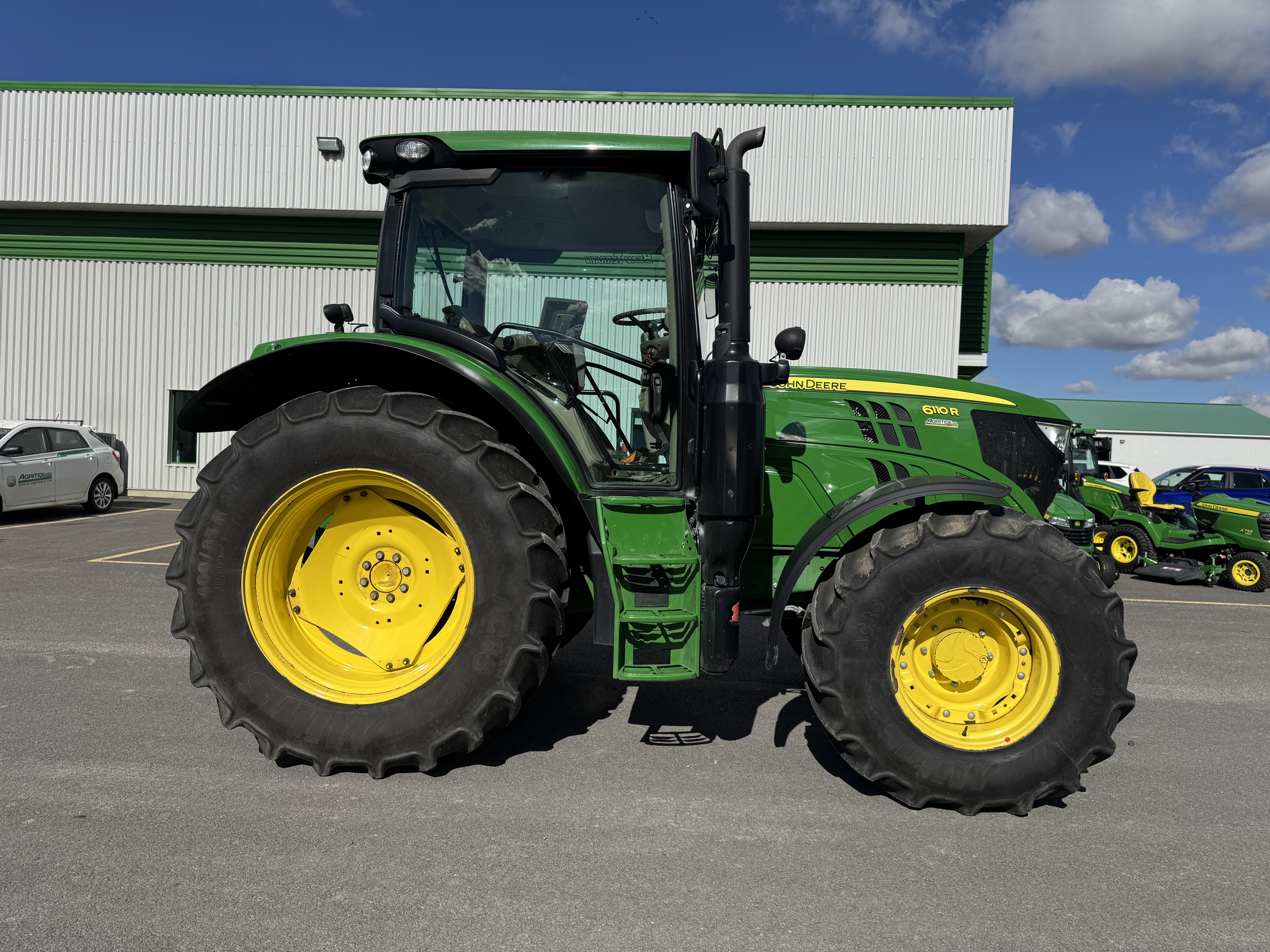 John Deere 6110R
