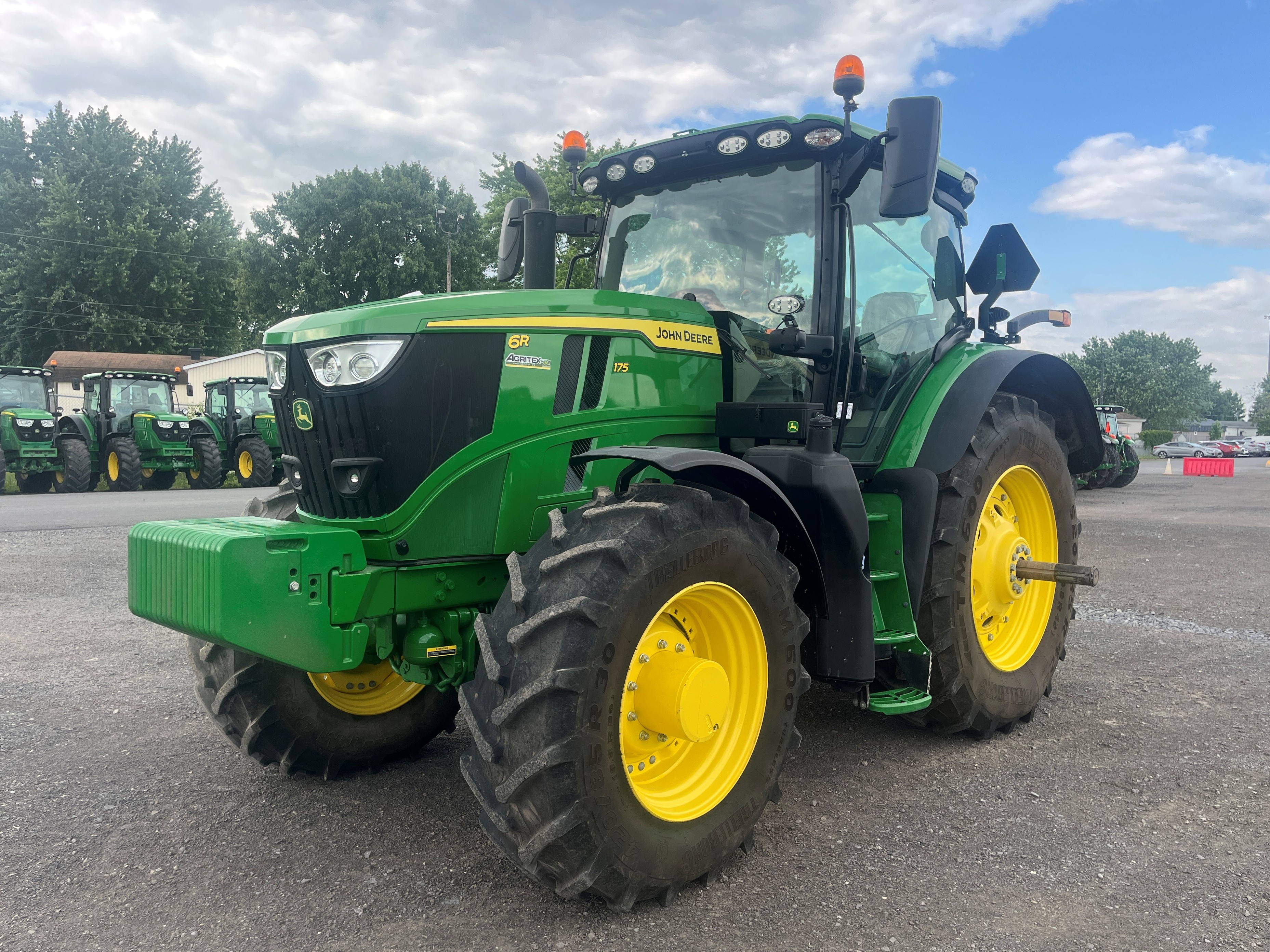 John Deere 6R 175