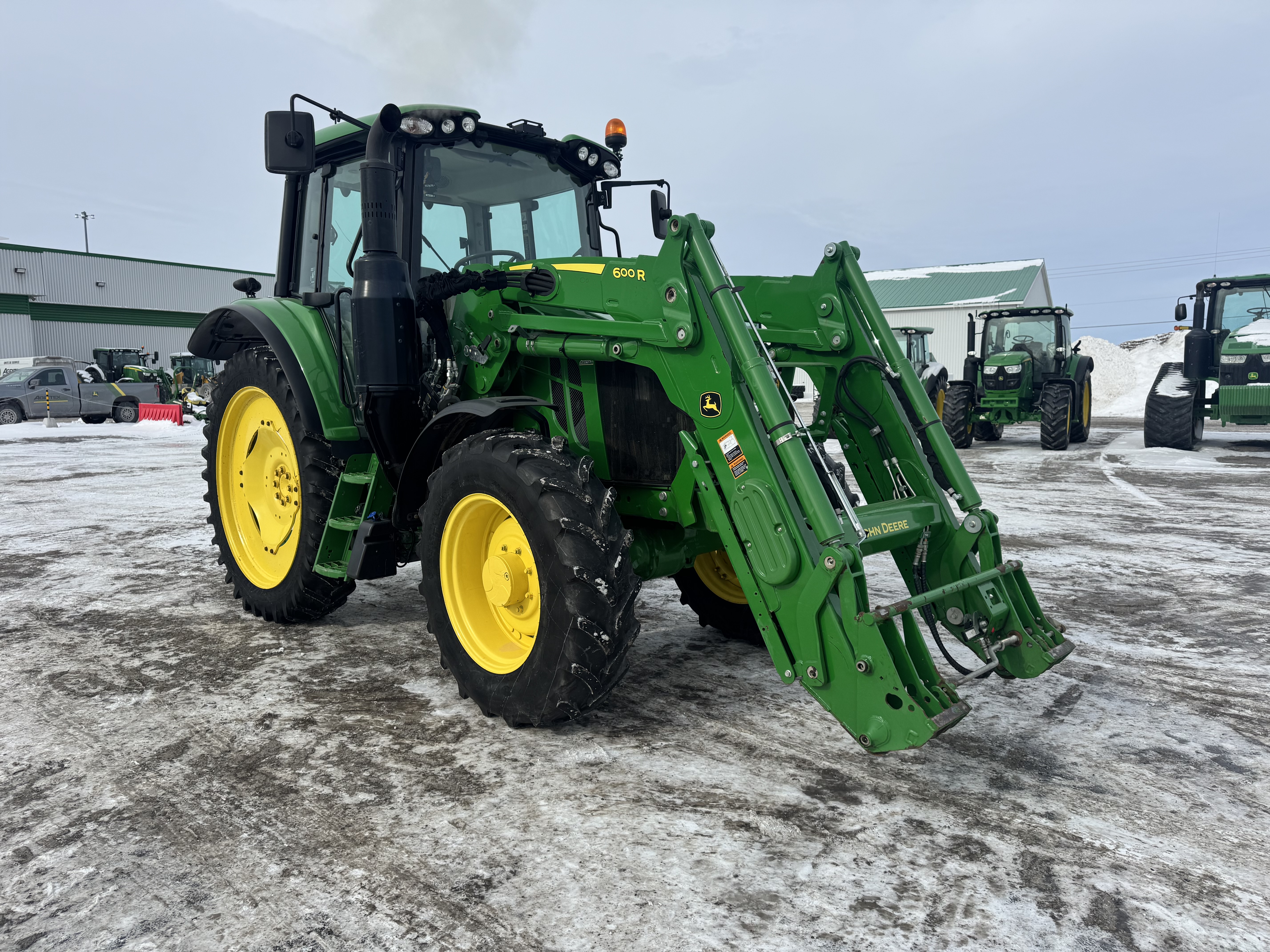 John Deere 6110M