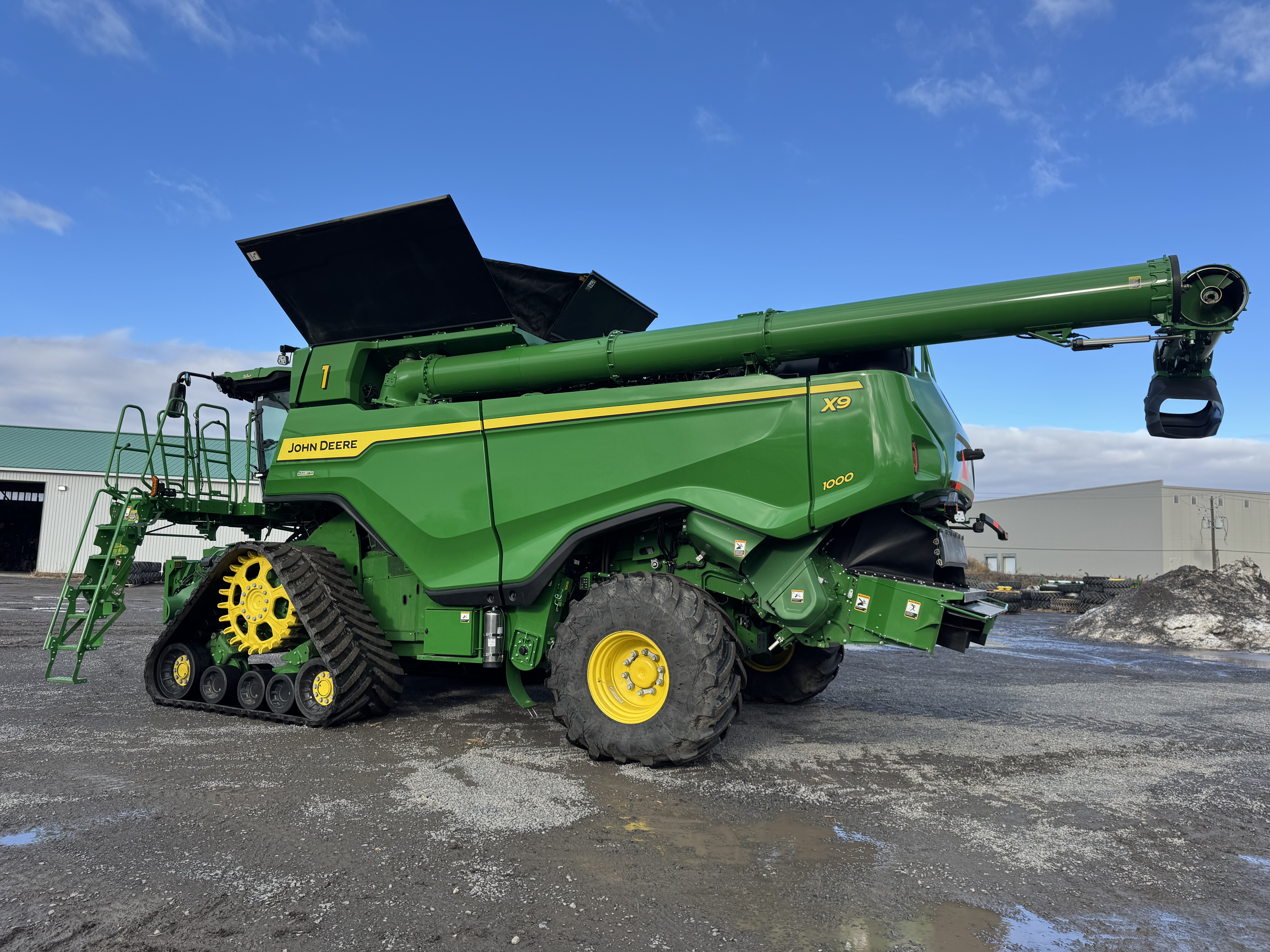 John Deere X9 1000