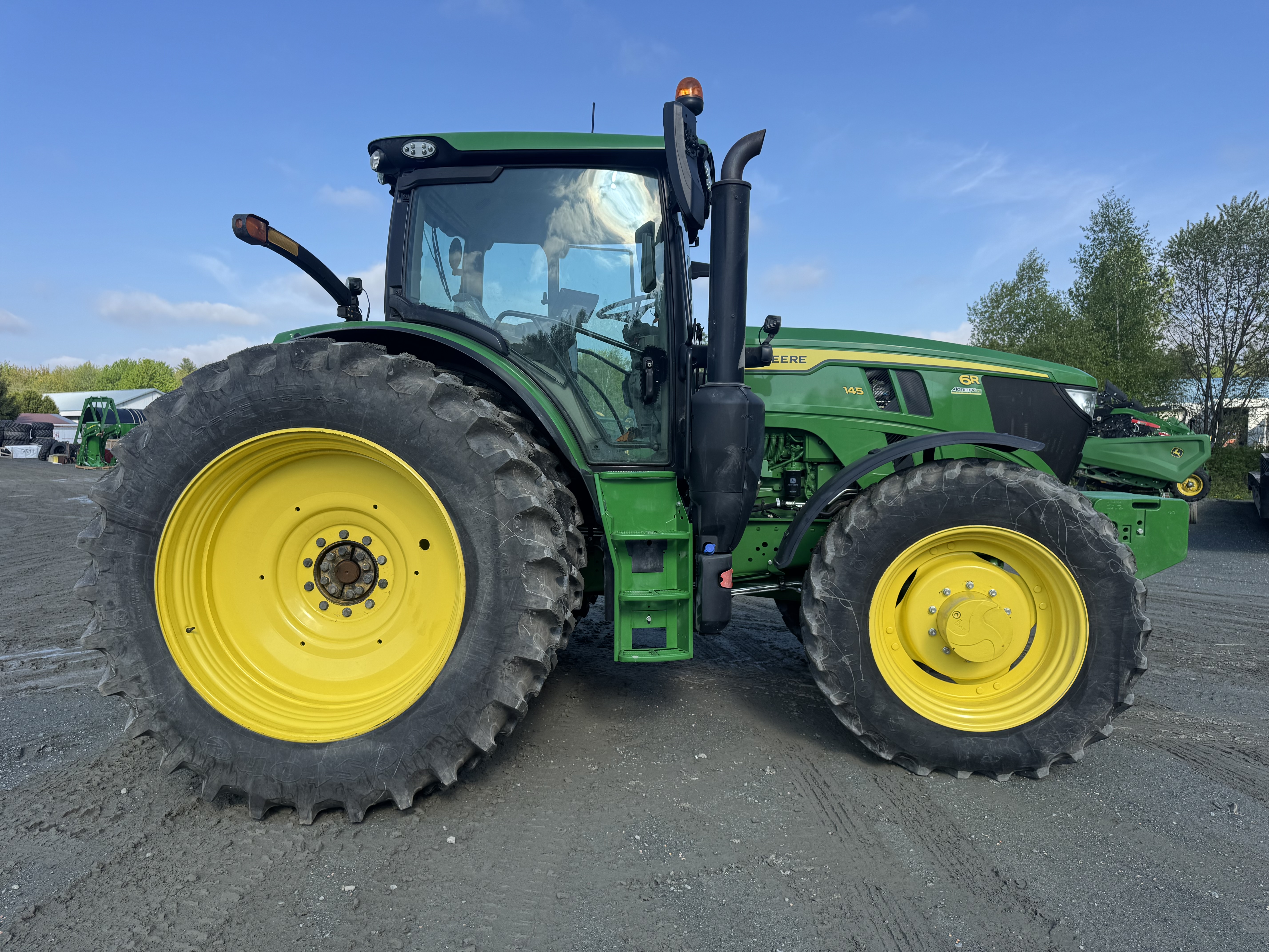 John Deere 6R 145