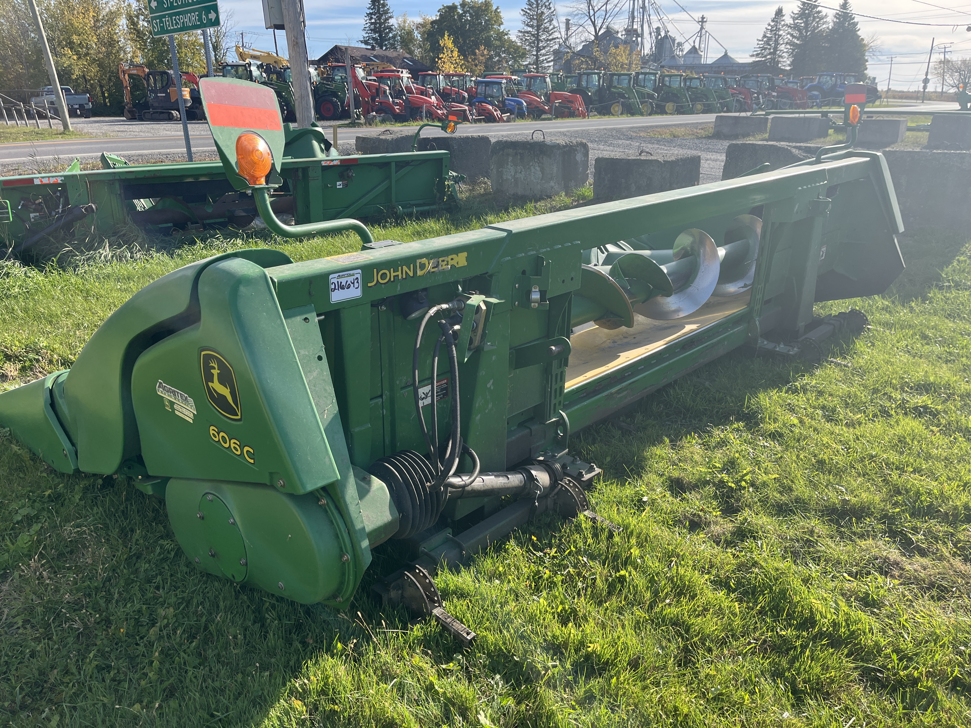 John Deere 606C