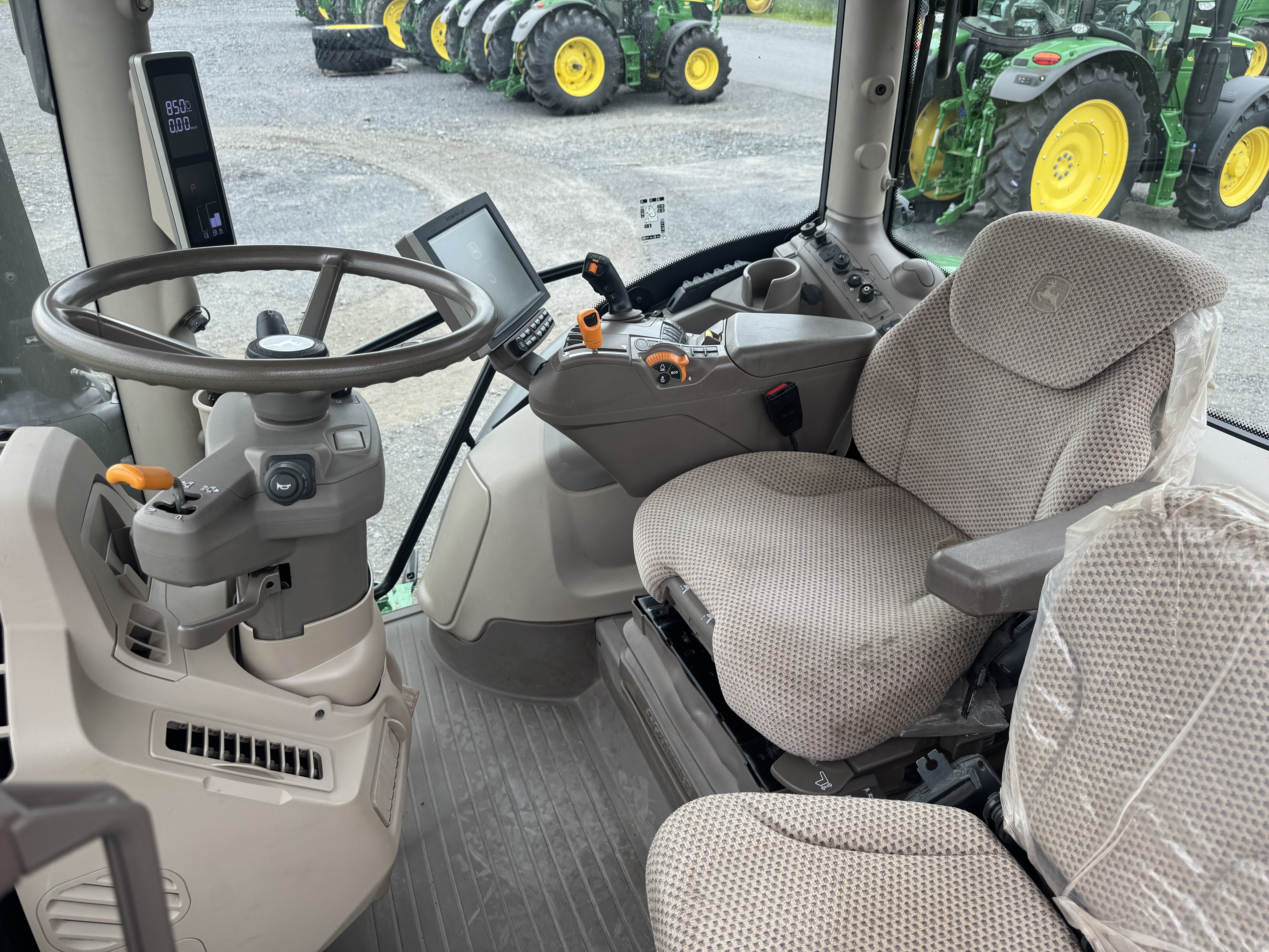 John Deere 6R 110