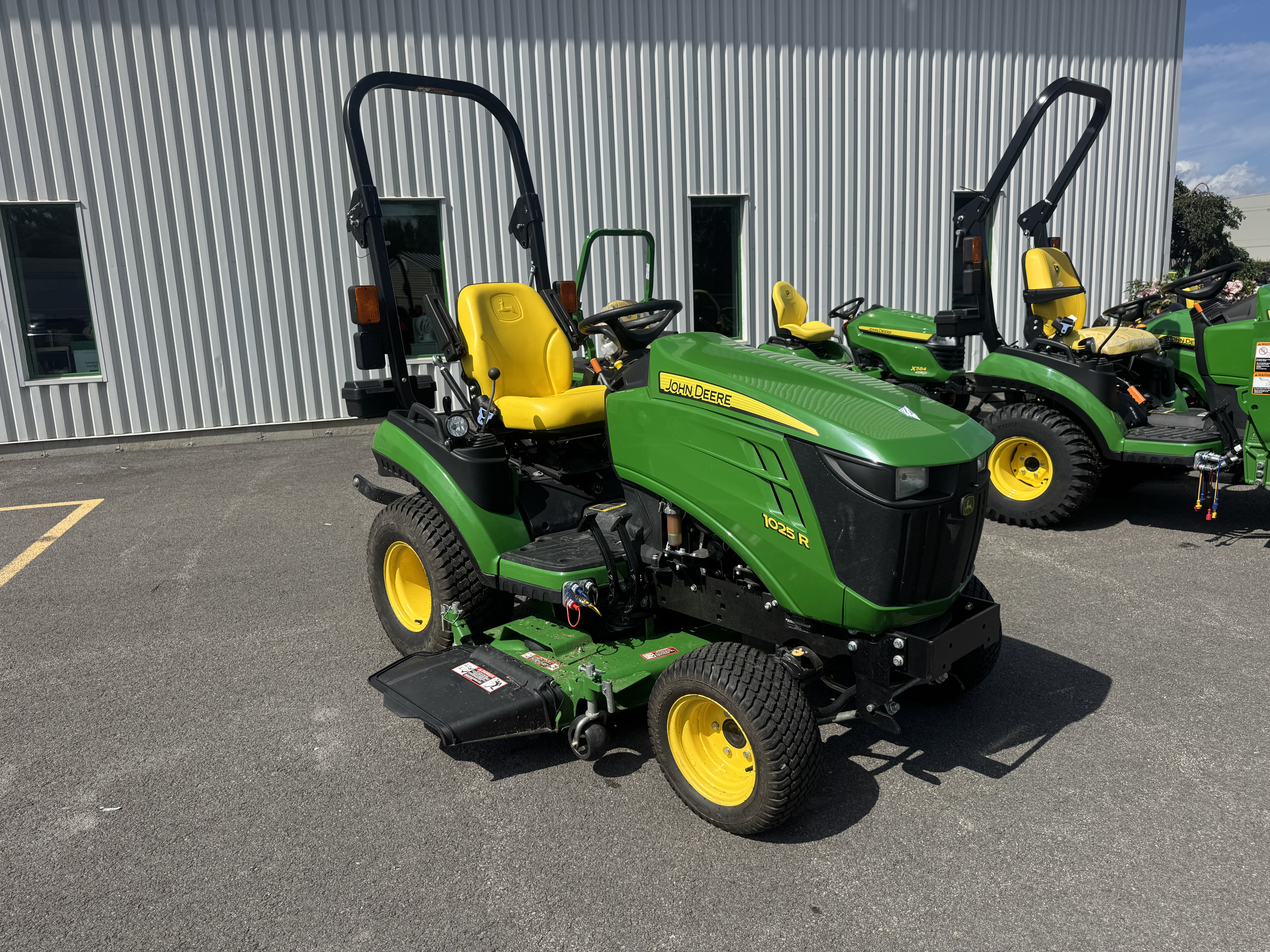 John Deere 1025R